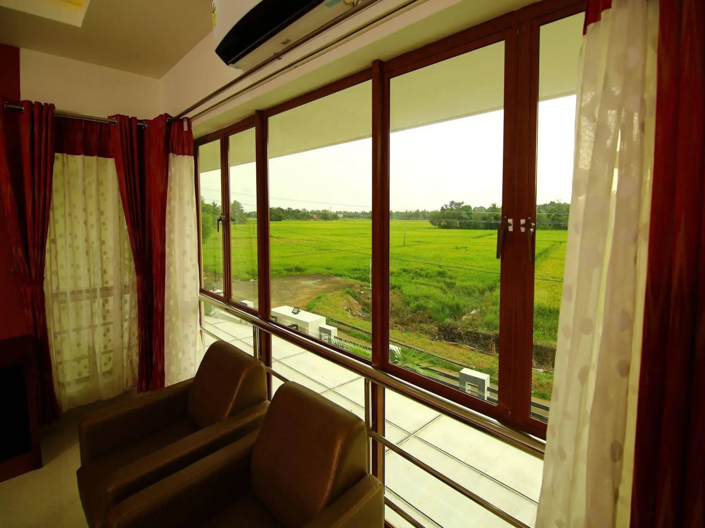 OYO 2589 Hotel Captains Cabin