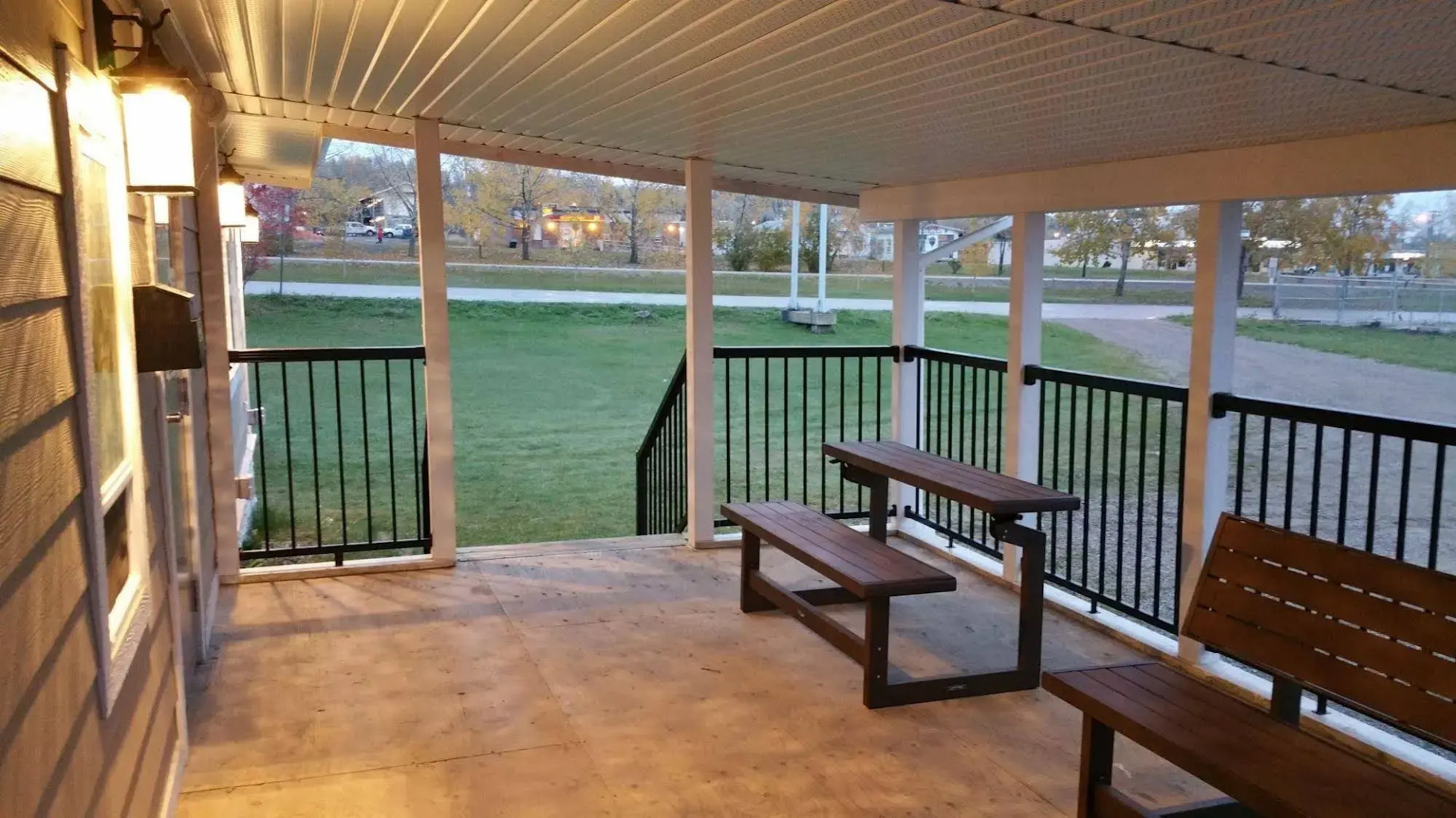 Sunrise Inn and Suites