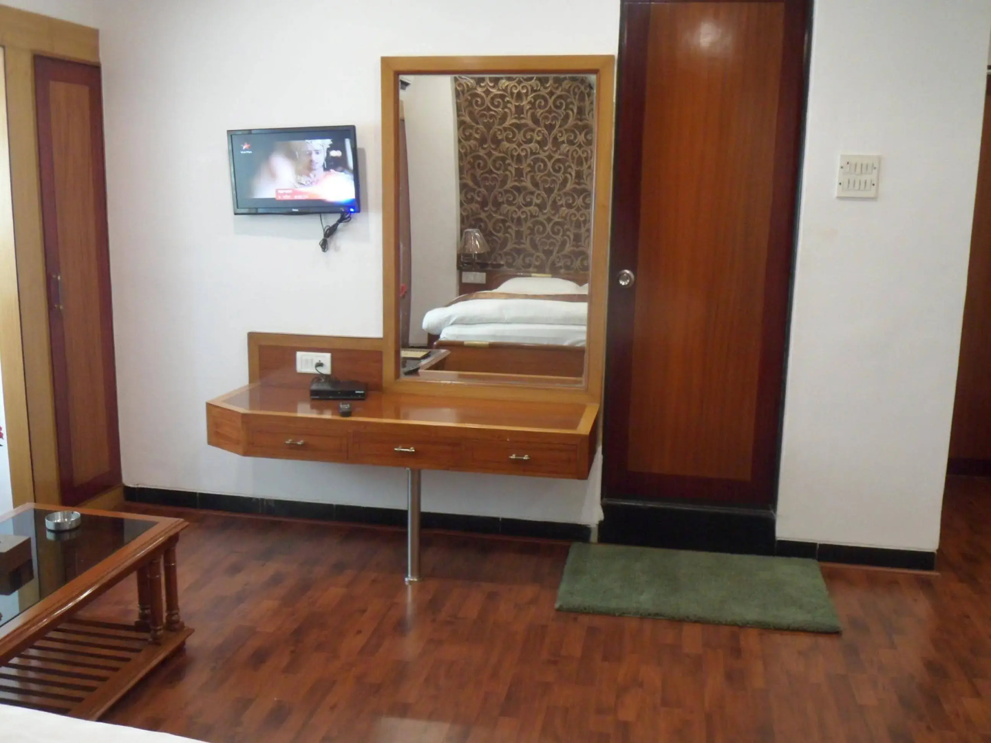 Fabhotel Silver Inn Ii