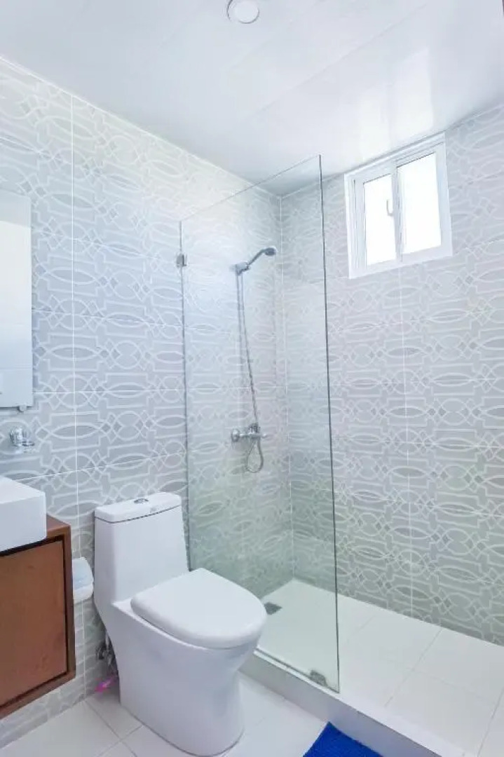 Se renta apartamento amueblado , ubicados en Santiago , 3 habitaciones , 2 bańos , 2 parqueo , área de juego y Piscina.