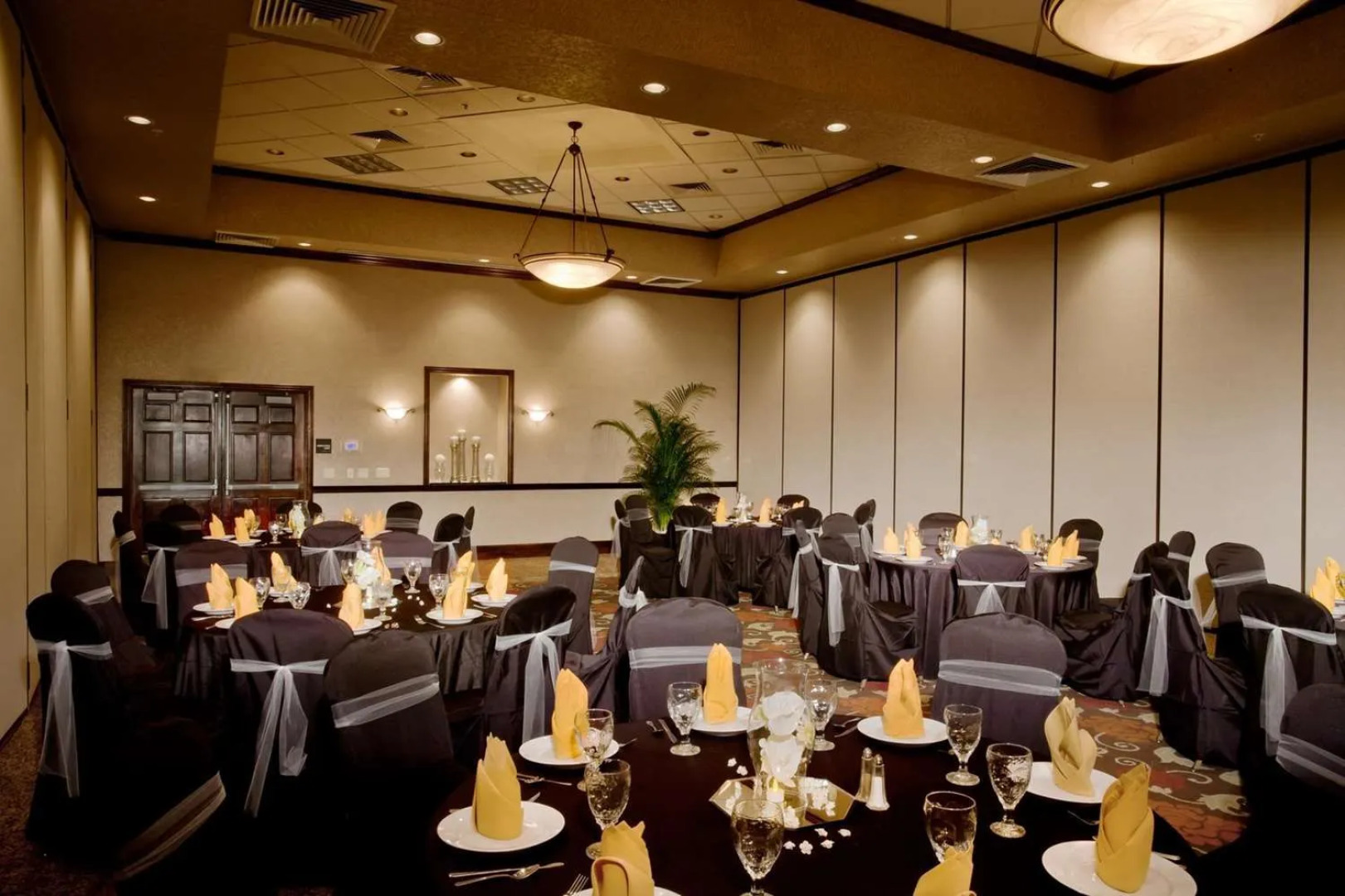 Hampton Inn & Suites Salt Lake City Airport