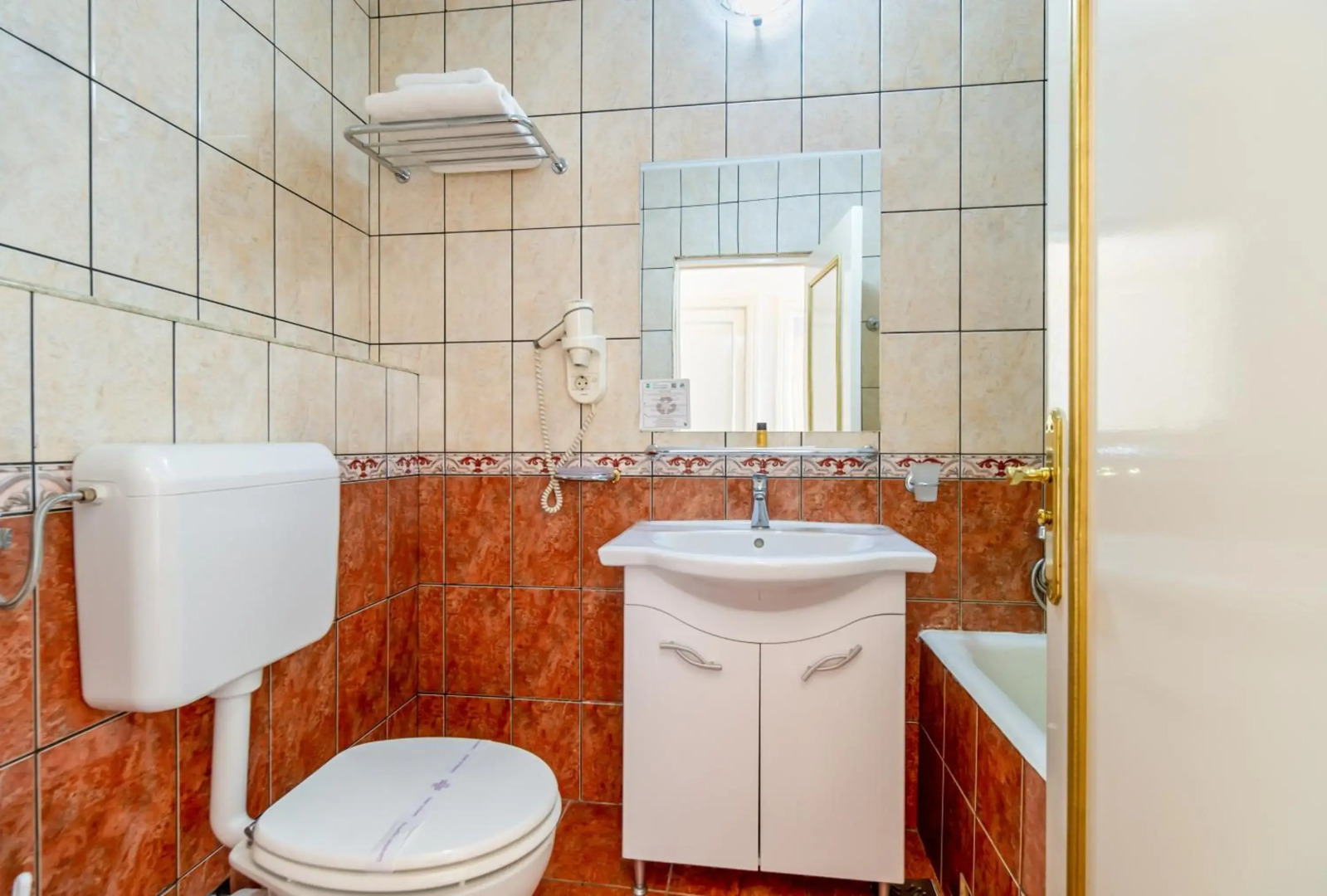 Hotel Imparatul Romanilor