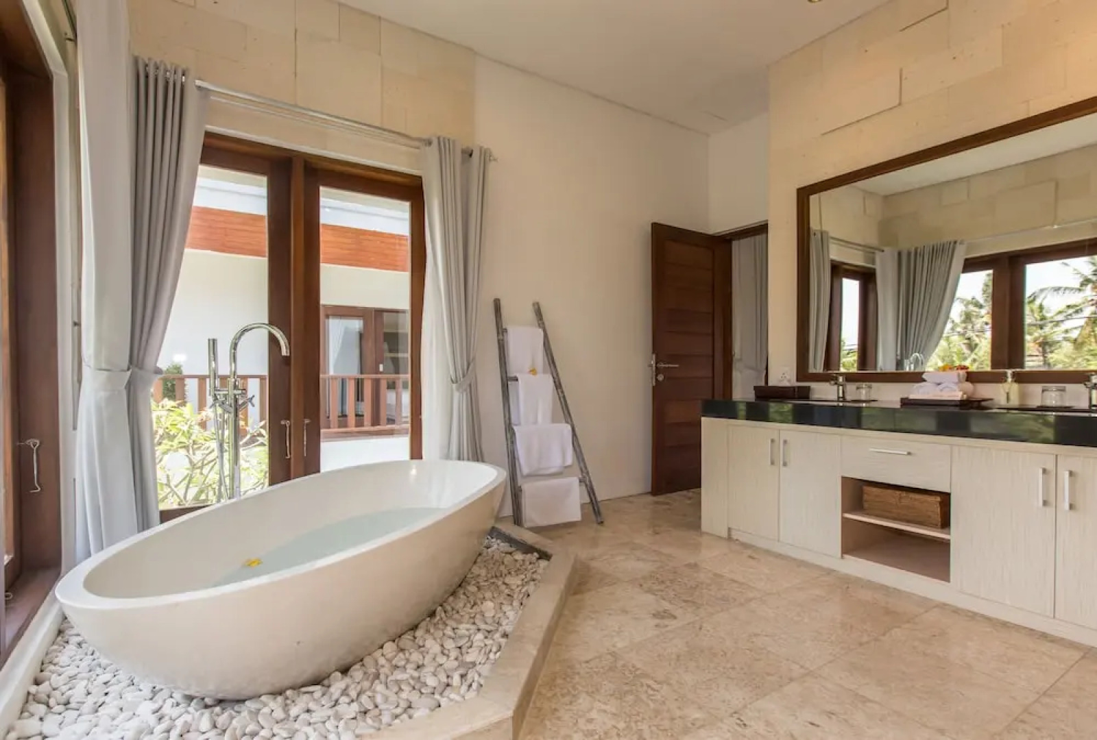 Villa Club B Residence by Nagisa Bali