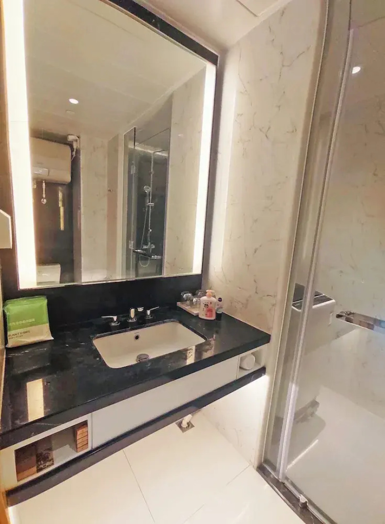 Interact China Fine Condo - Novotown