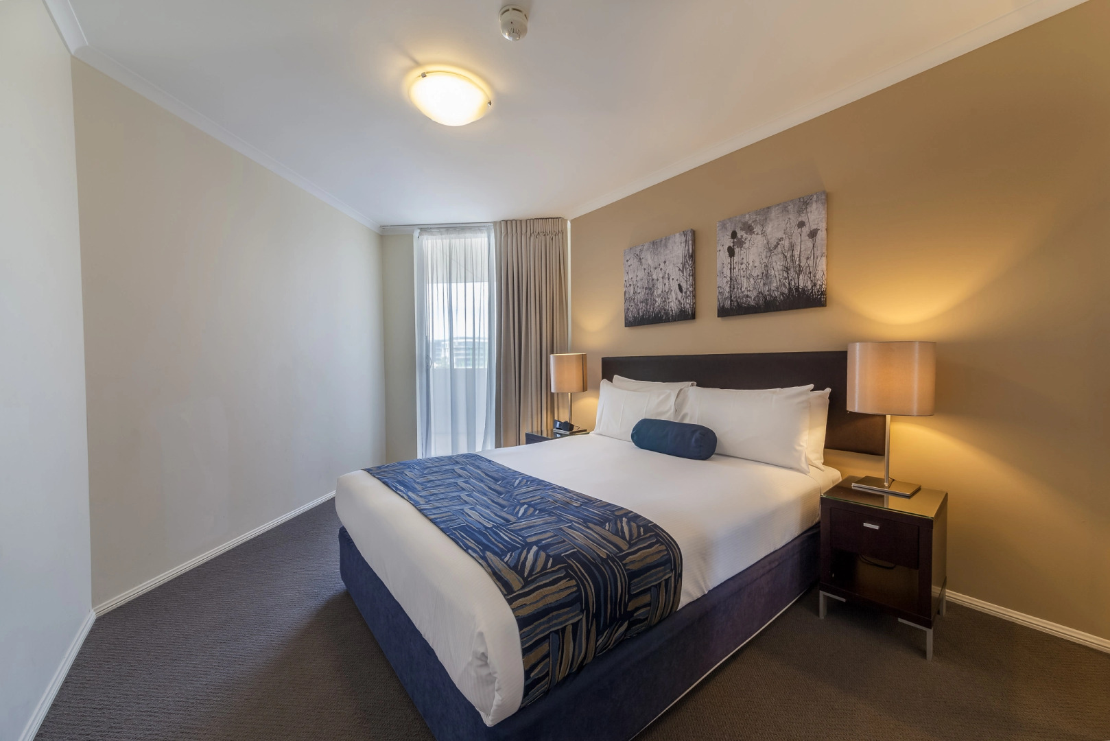 West End Central Apartments