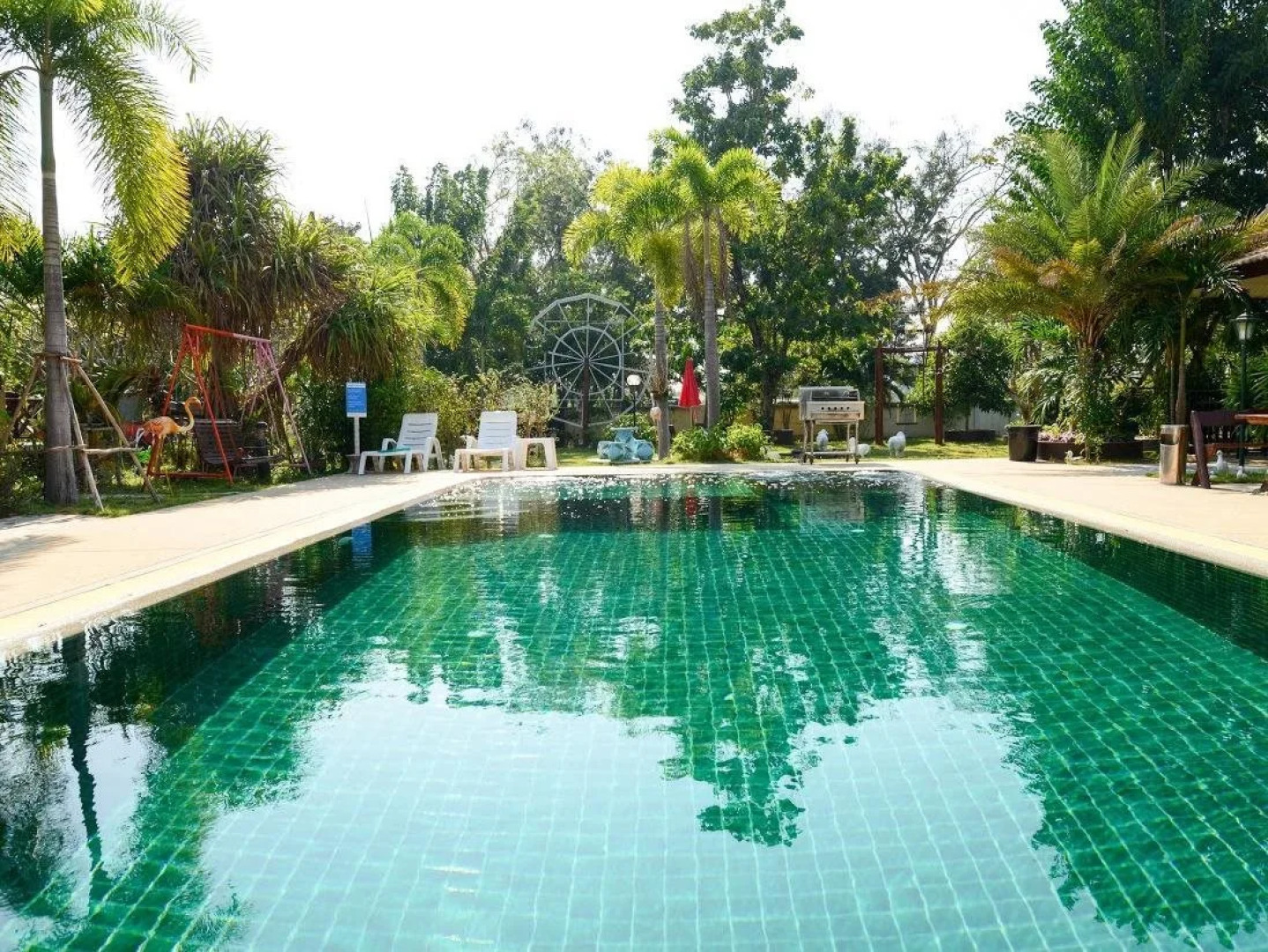 Baan Rai Naam Ing Resort