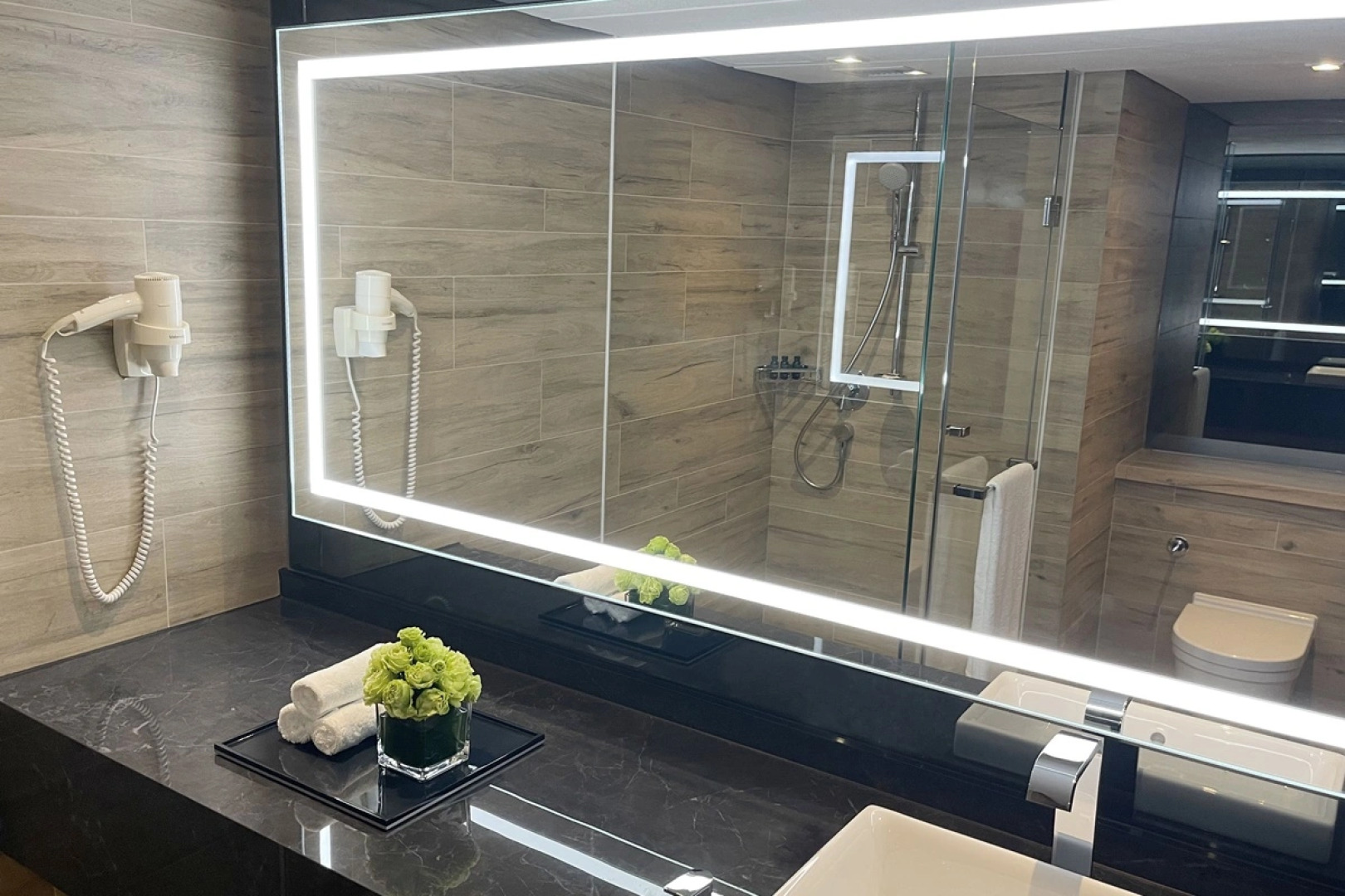 Prince, Marco Polo Hotel