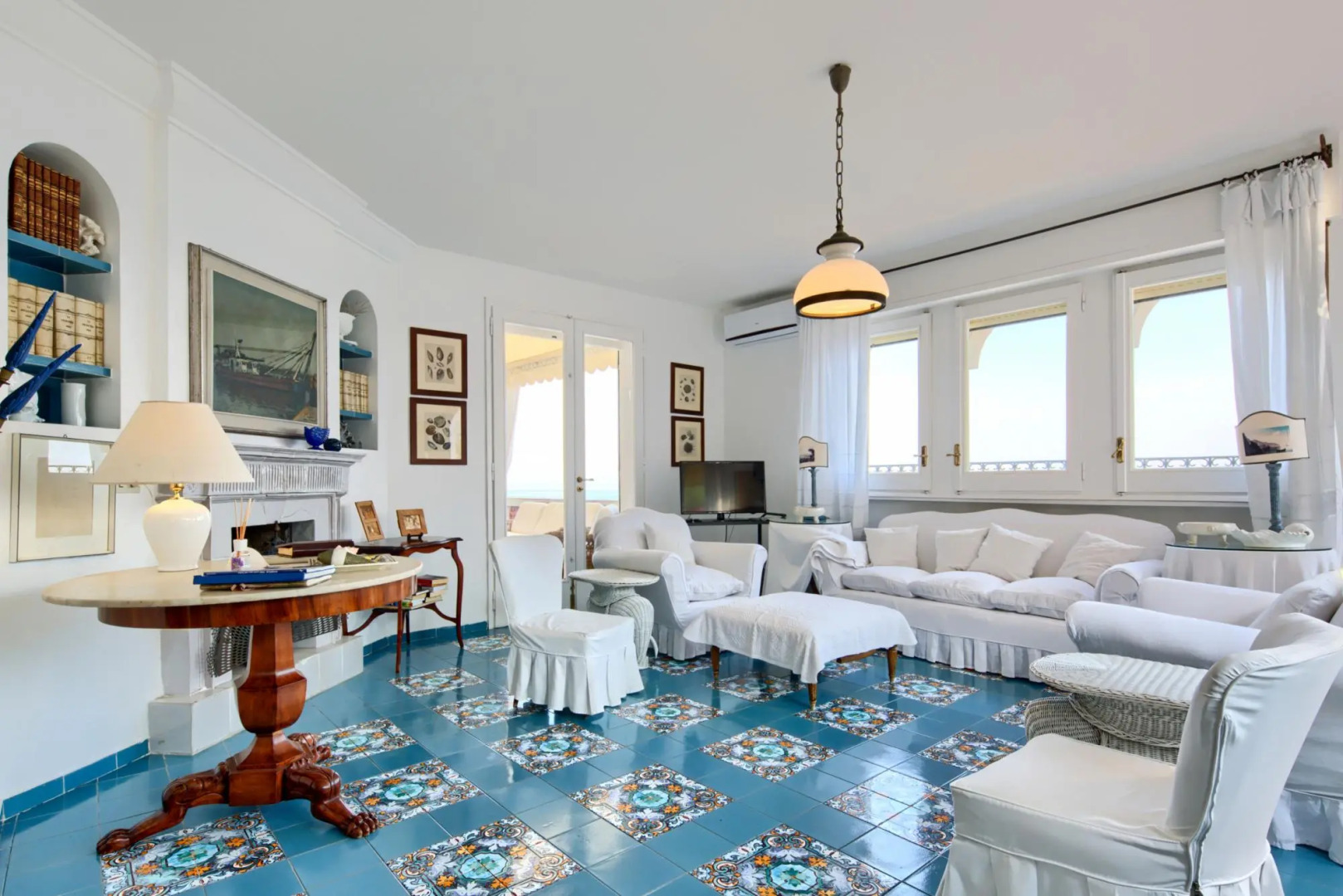 Estate4home - Villa Bougainville