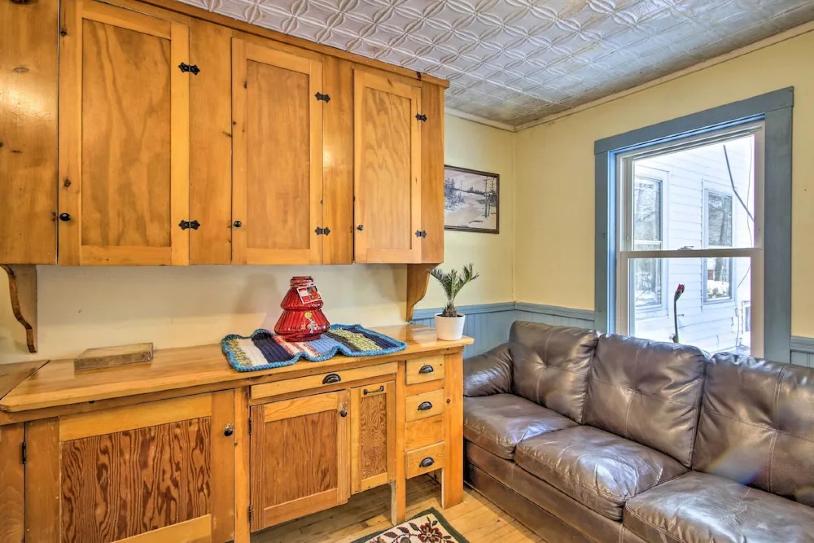 Quaint & Cozy Apartment 12 Mi to Ski Slopes