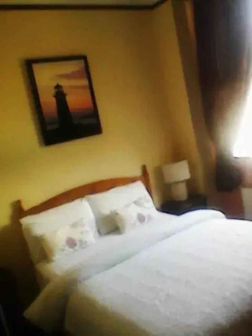 Buggle's Pub and Accommodation