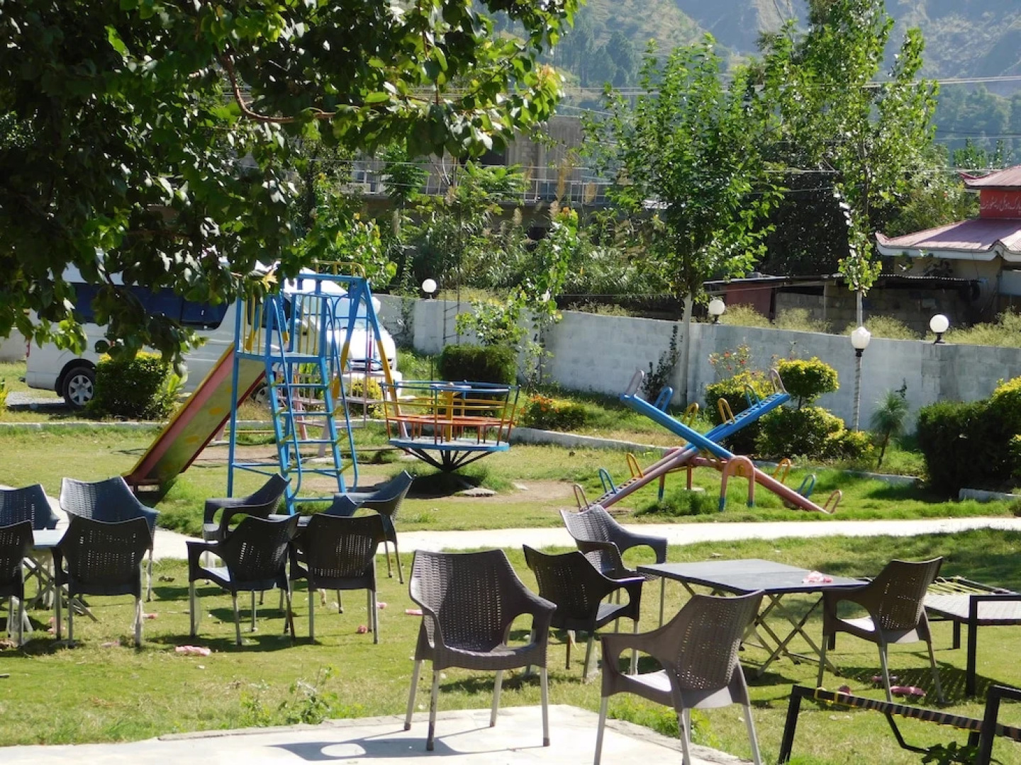 Pine View hotel and Restaurant