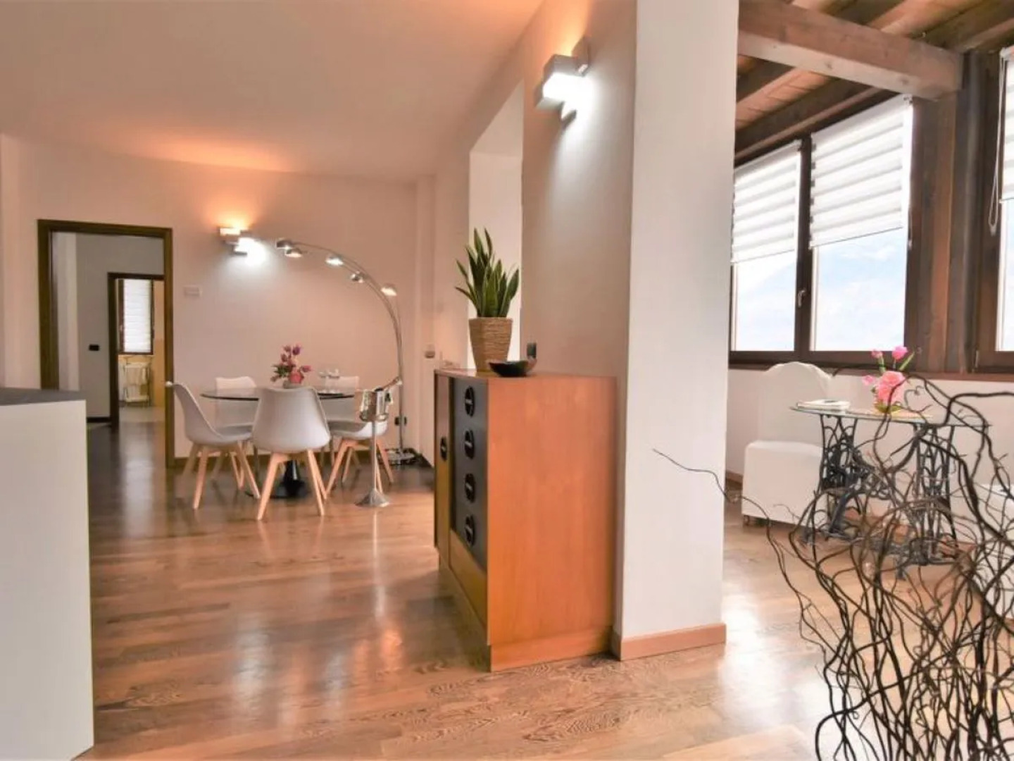 Valley View Pool Apartment