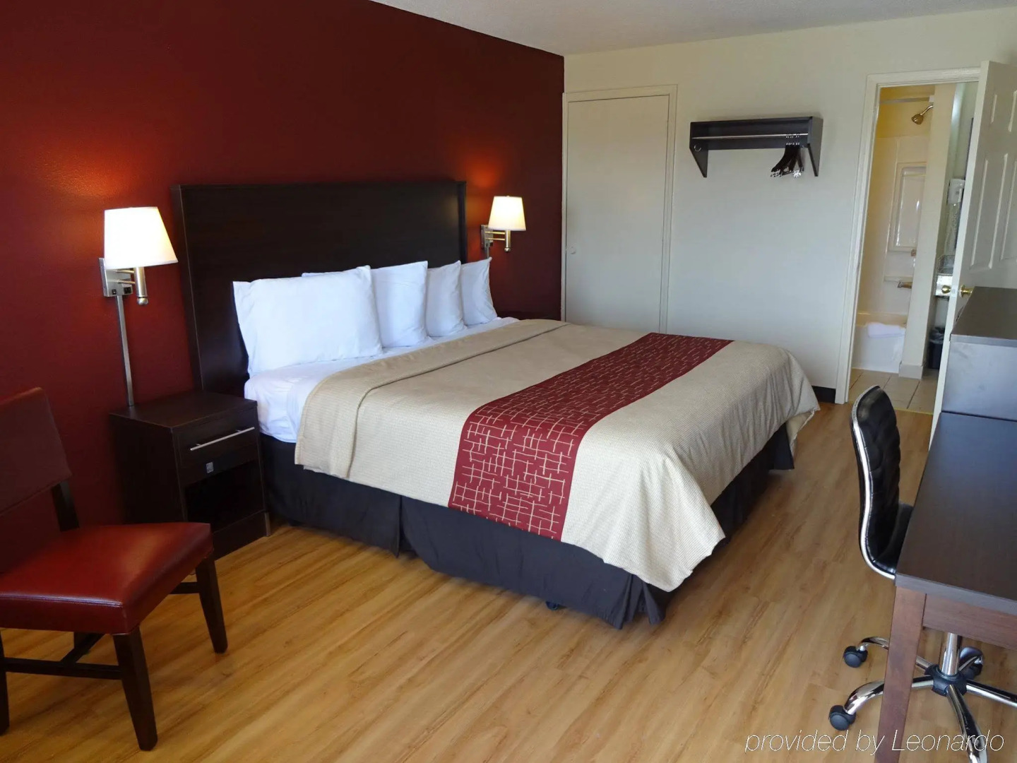 Americas Best Inn Scottsburg