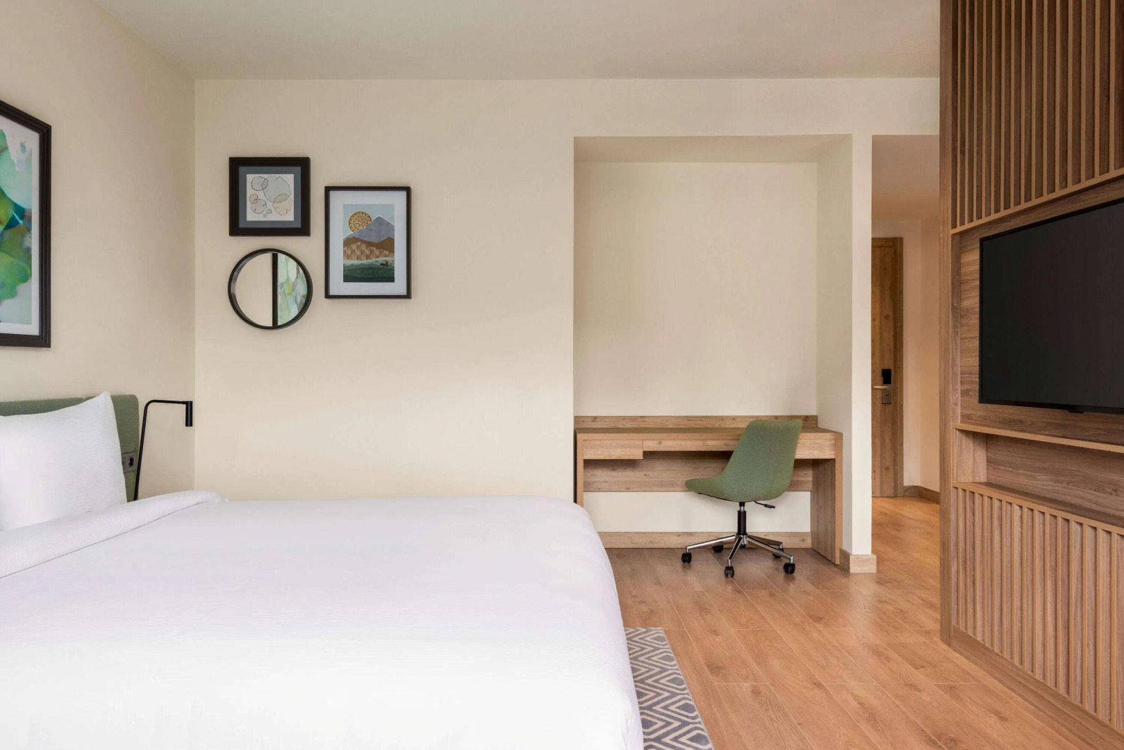 Wyndham Garden Zomin