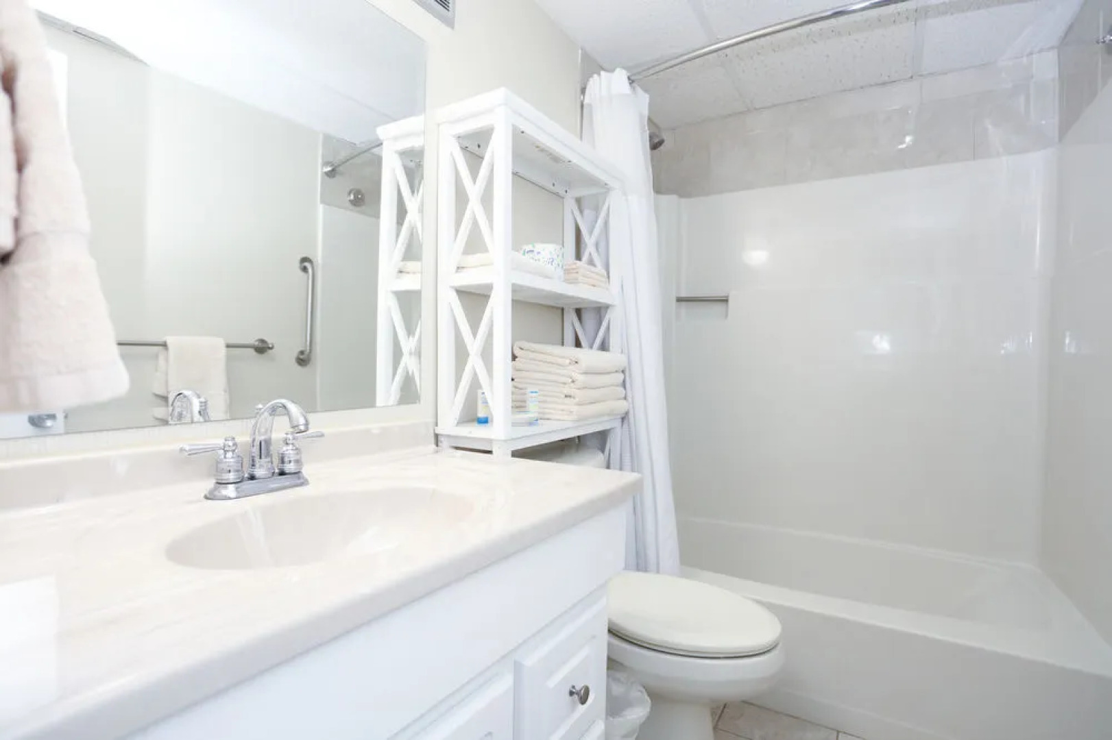 Adventurer Oceanfront Inn