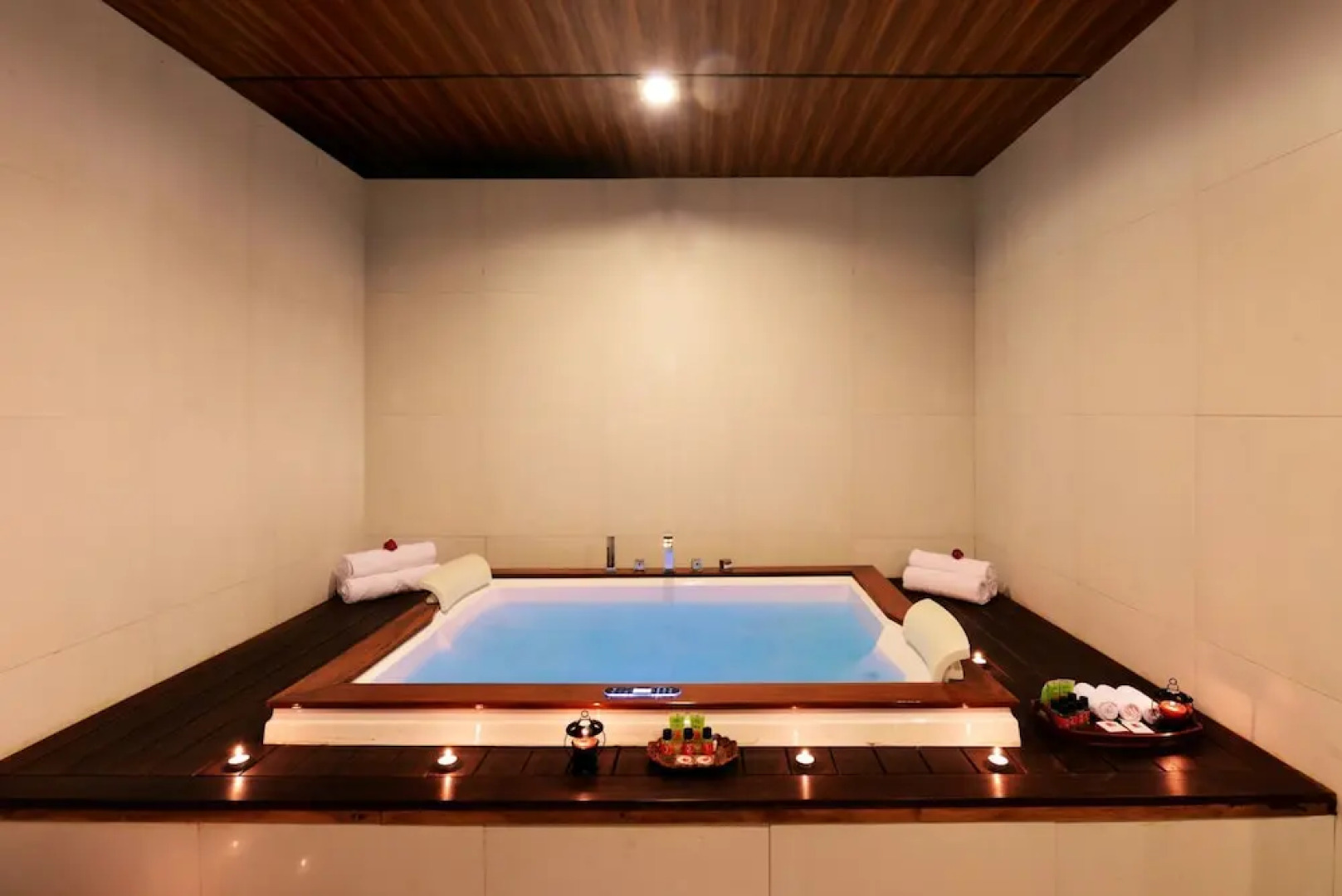 MB Greens Clarks Inn Moradabad