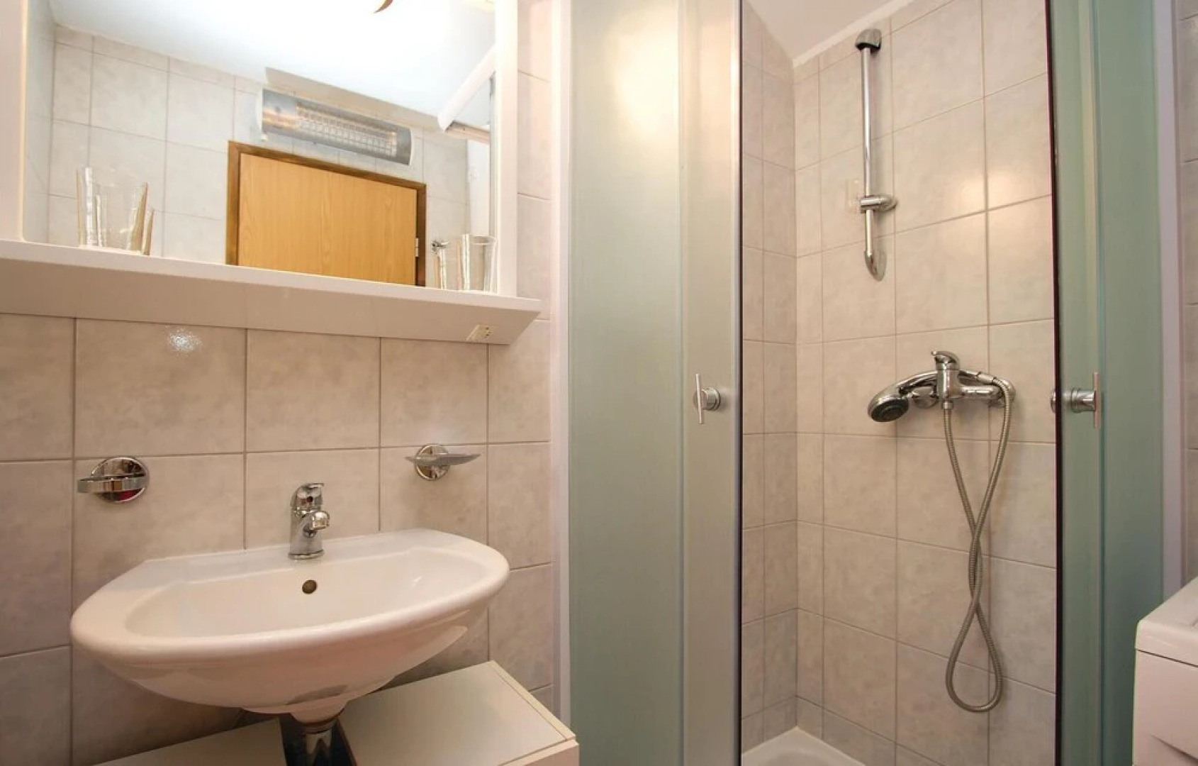 Beautiful Home in Belavici With Wifi and 2 Bedrooms