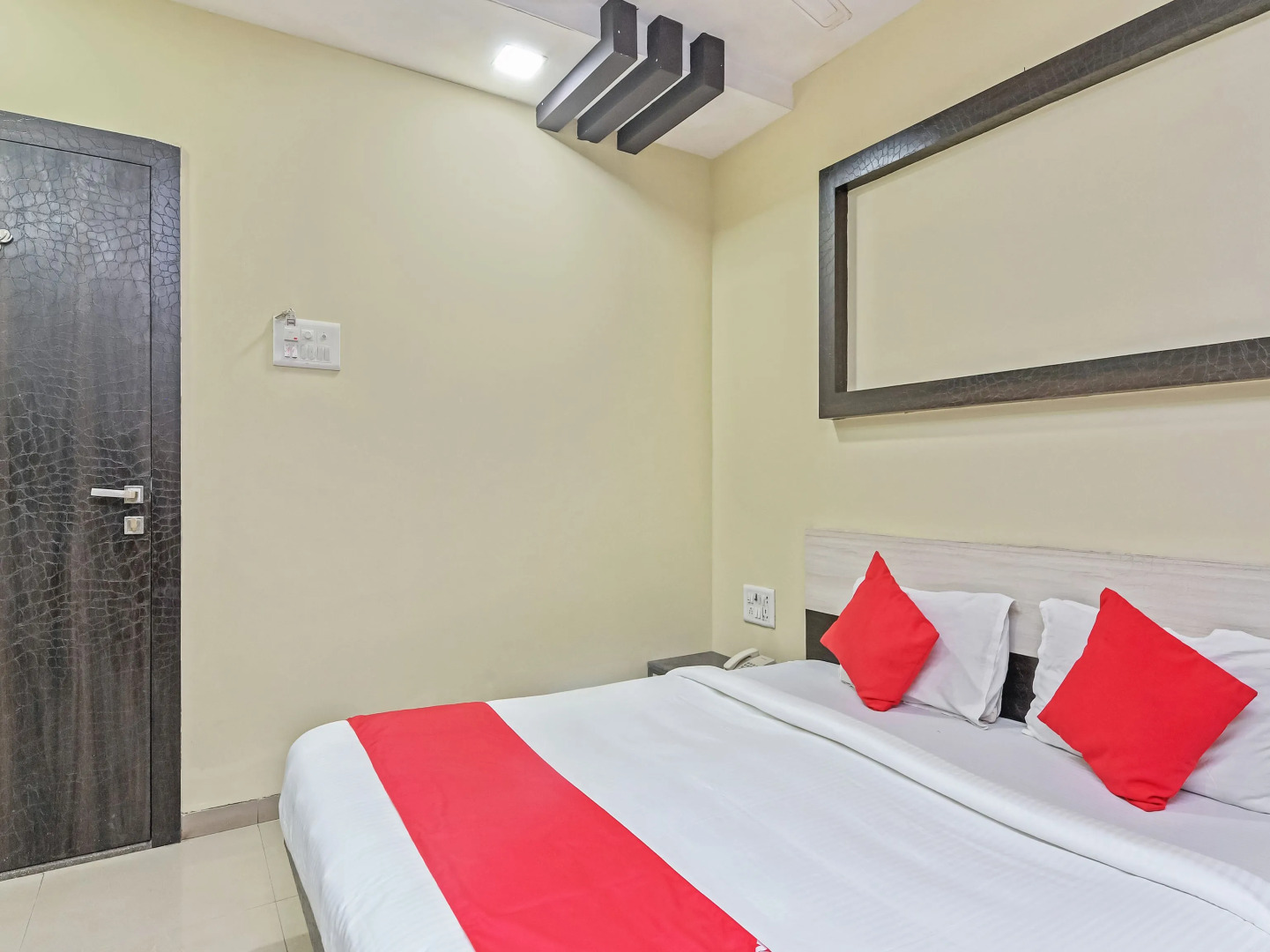 OYO 24048 Shree Krishna Palace