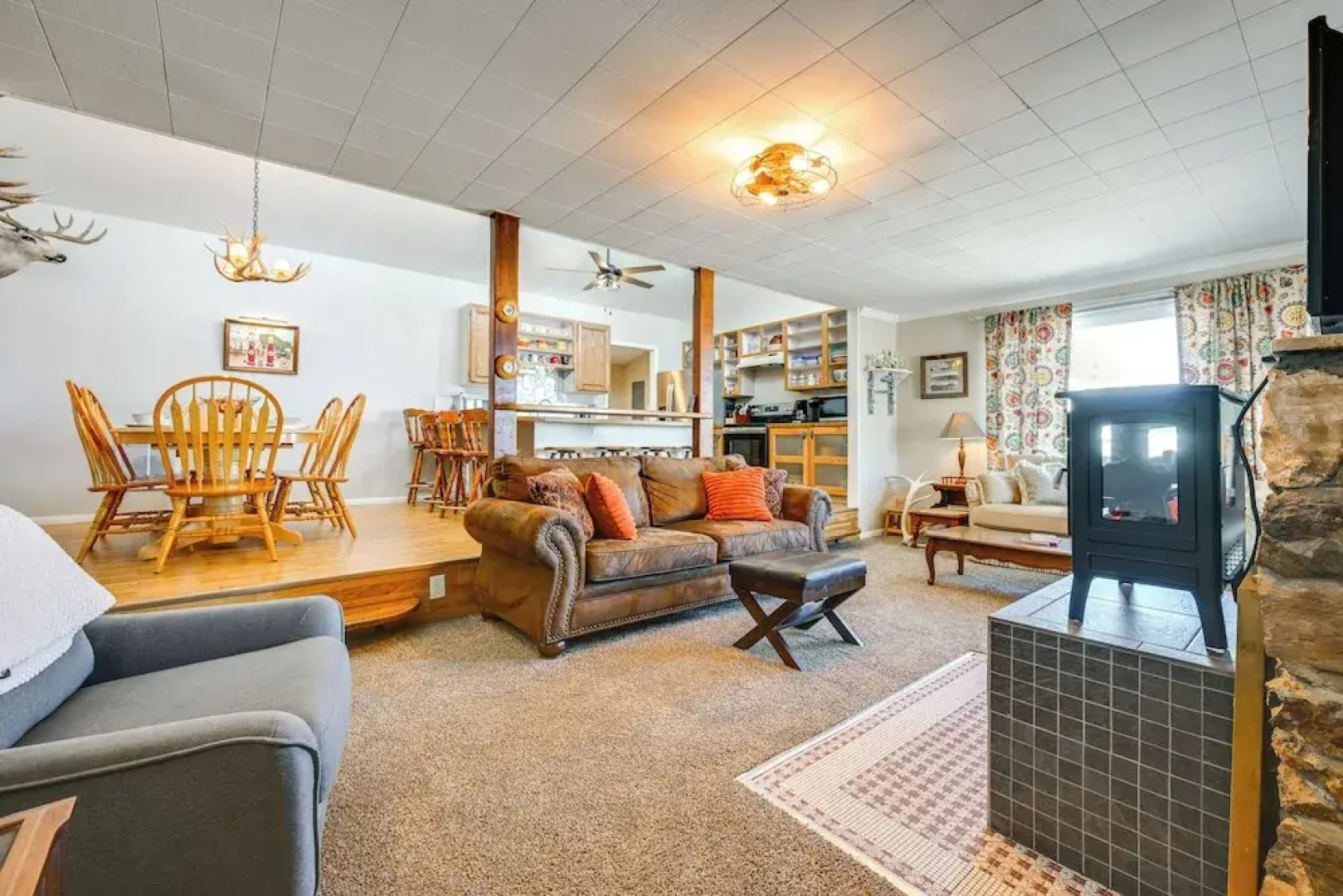 8 Mi to Hiking: Home w/ Patio in Dtwn Pioche