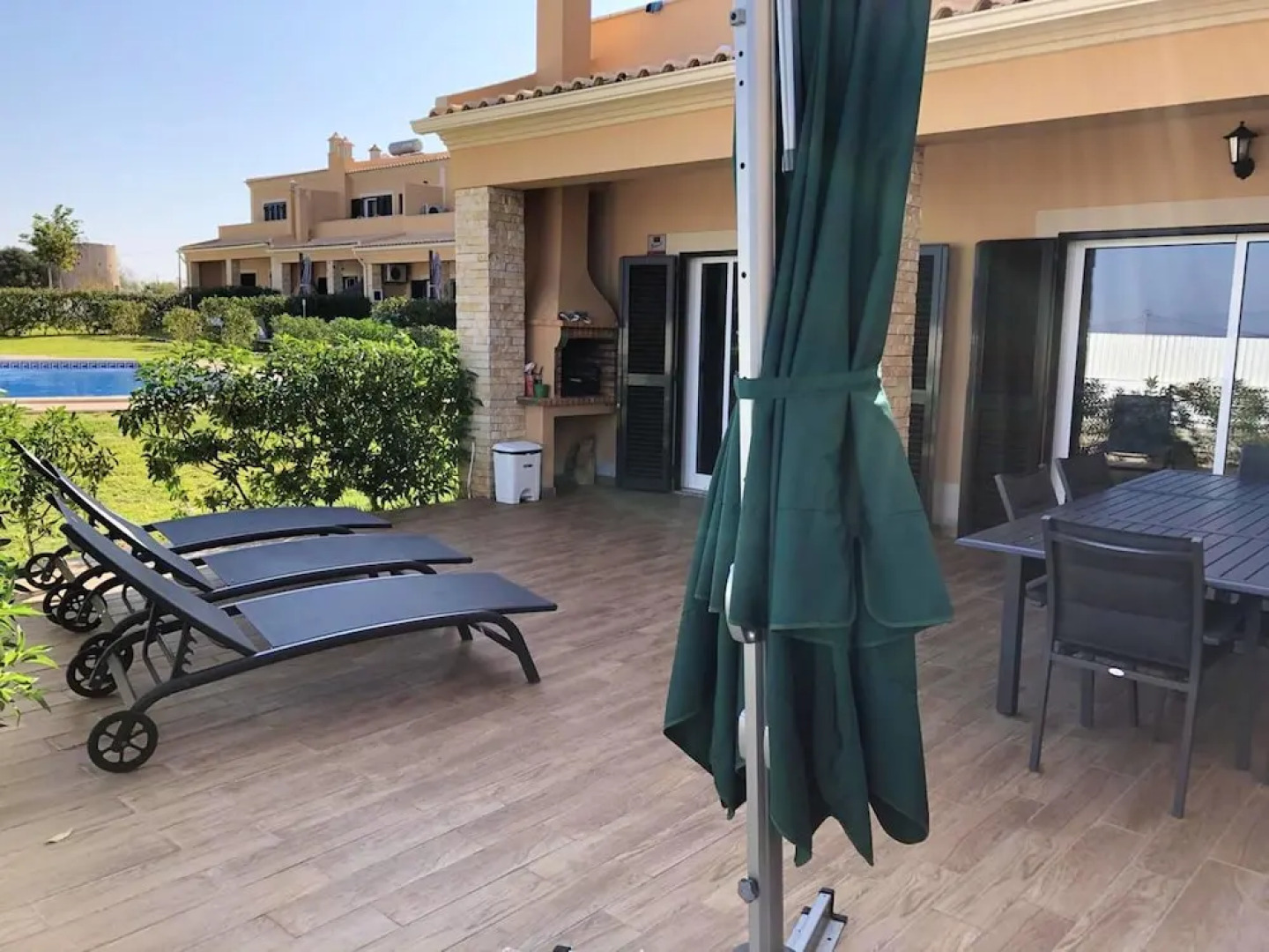 House With 4 Bedrooms in Pêra, With Wonderful Mountain View, Shared Pool, Enclosed Garden