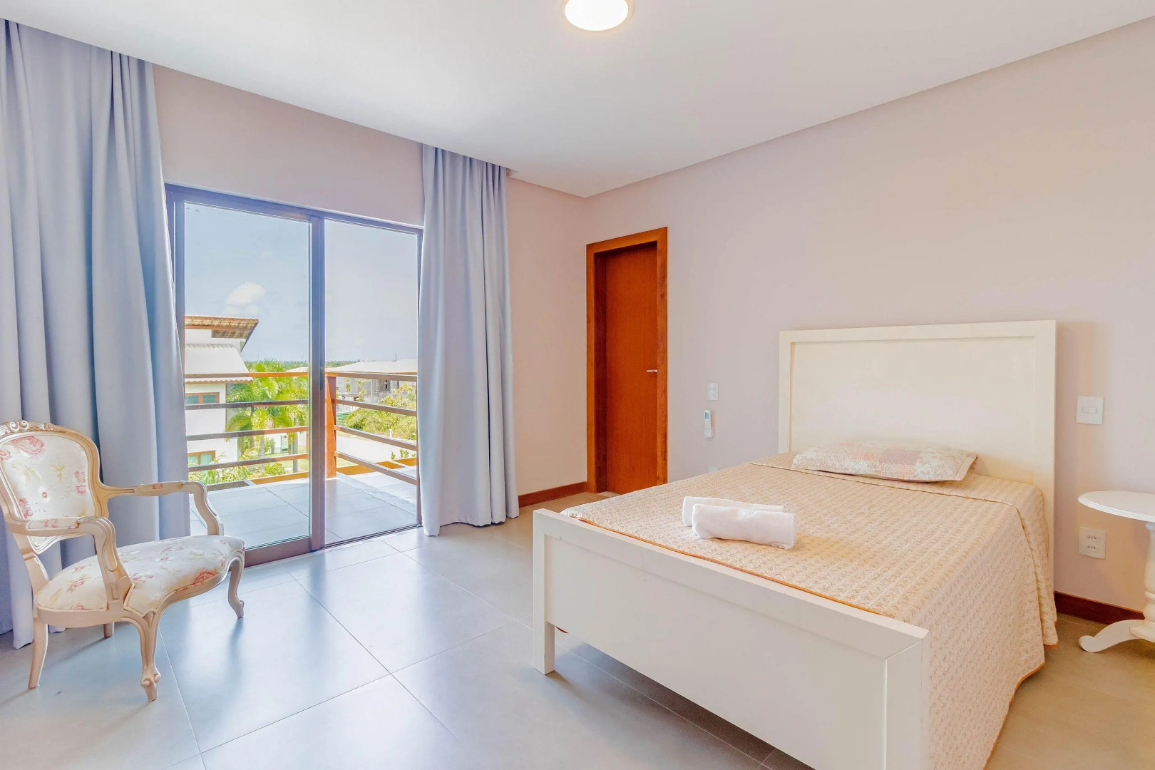 PF43 Casa Alto Padrão 4 Quartos - Praia do Forte