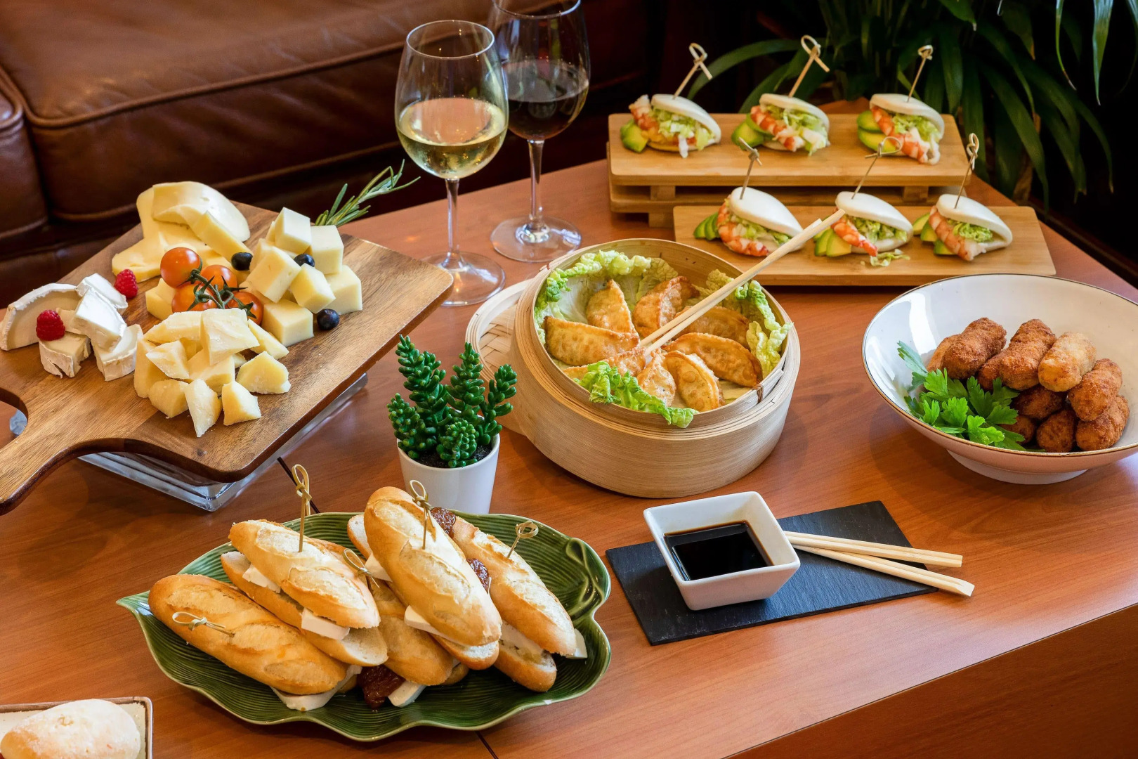 Hotel Santiago Plaza Affiliated by Meliá