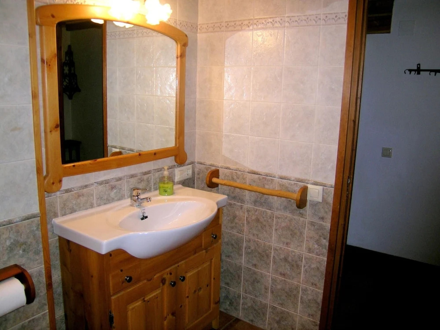 House With 4 Bedrooms in Turbiàs, With Wonderful Mountain View, Furnis