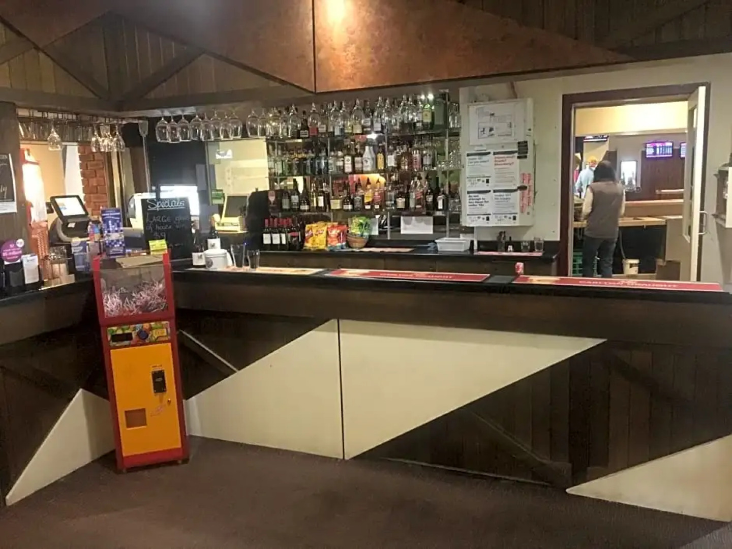 Yarram Commercial Hotel