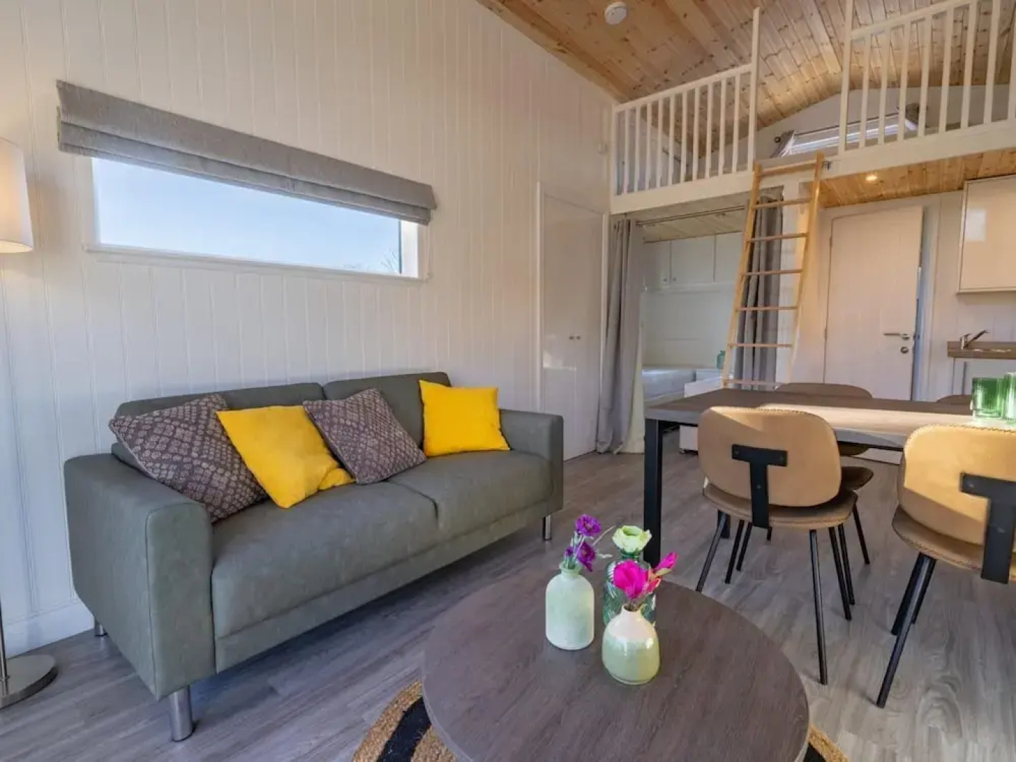 Tiny House by Lake Veluwe With Water Sports