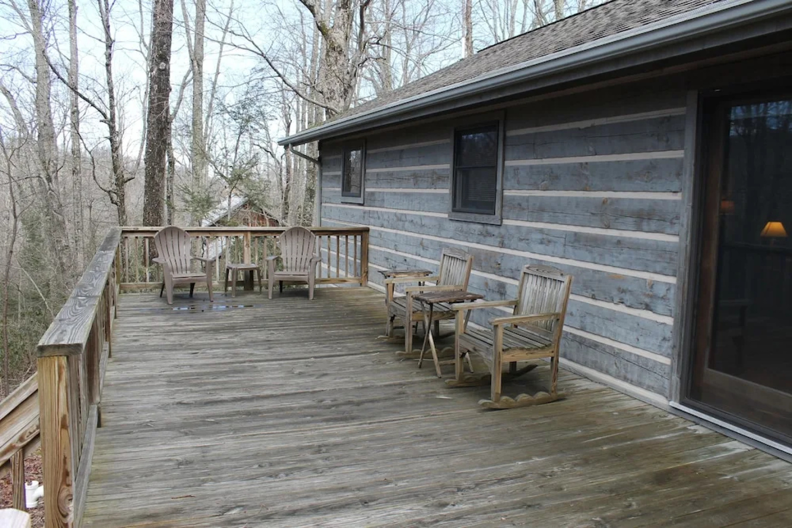 Riverside Log Cabins