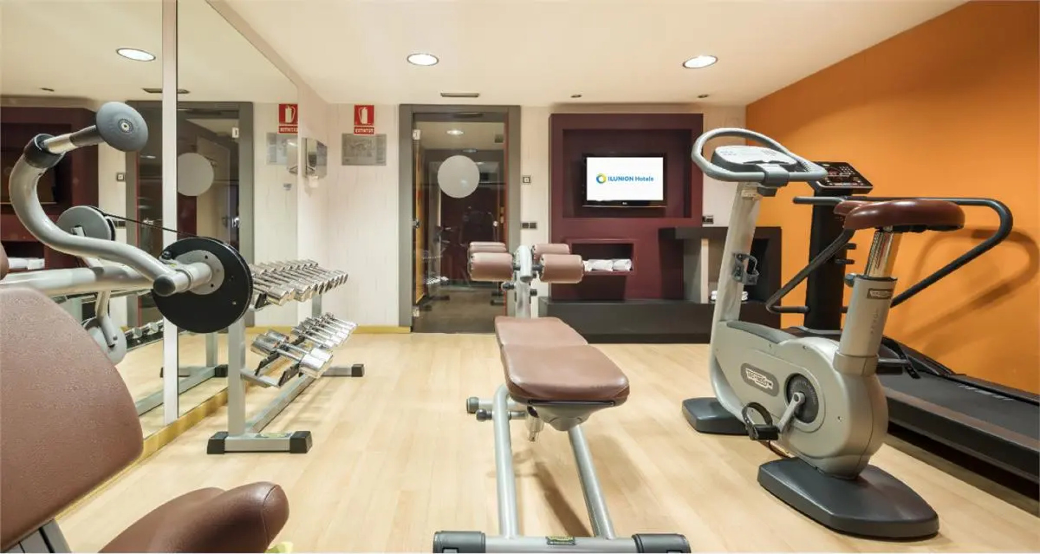 Hotel ILUNION Almirante