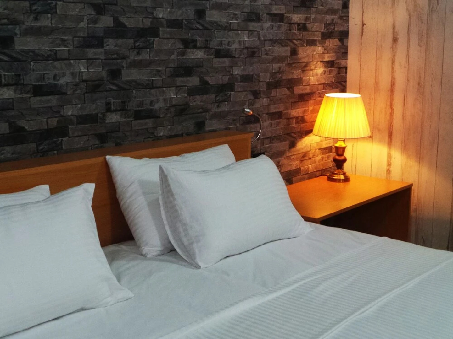 Mathiveri Thundi Inn