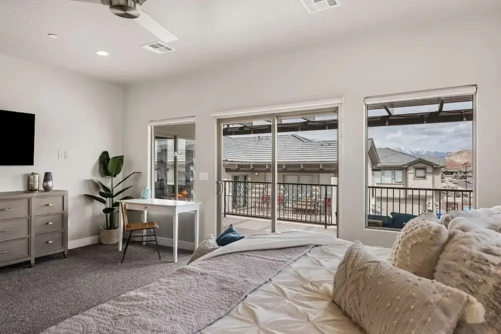 Desert Sky 7 Bedroom Townhouse