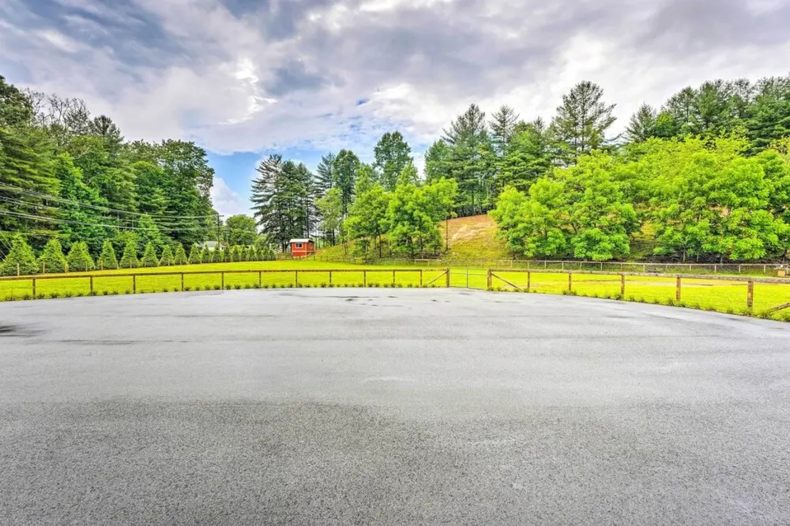 Pisgah Forest Farm Home: Outdoor Pool & Games