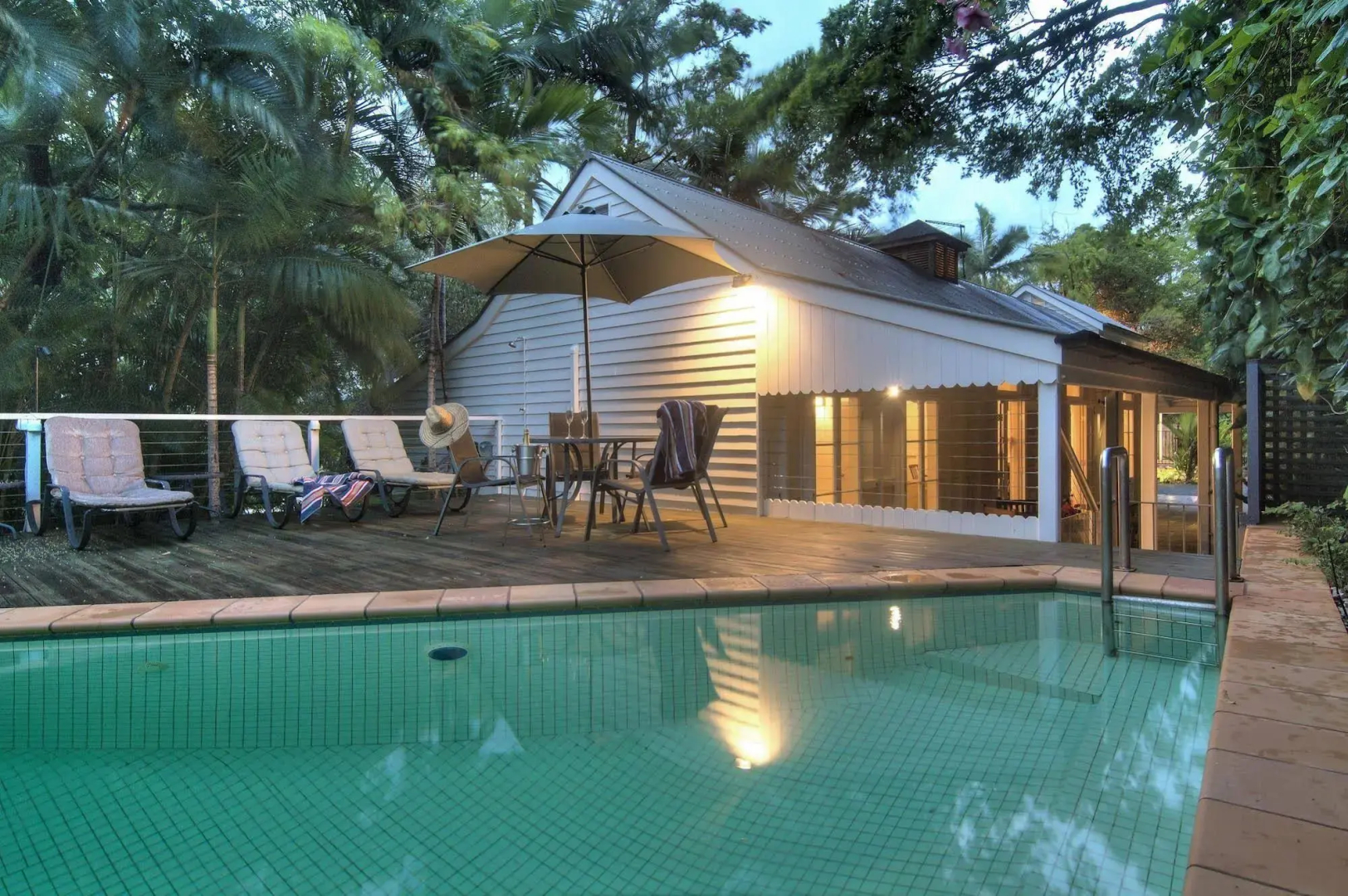 Port Douglas Cottage and Lodge