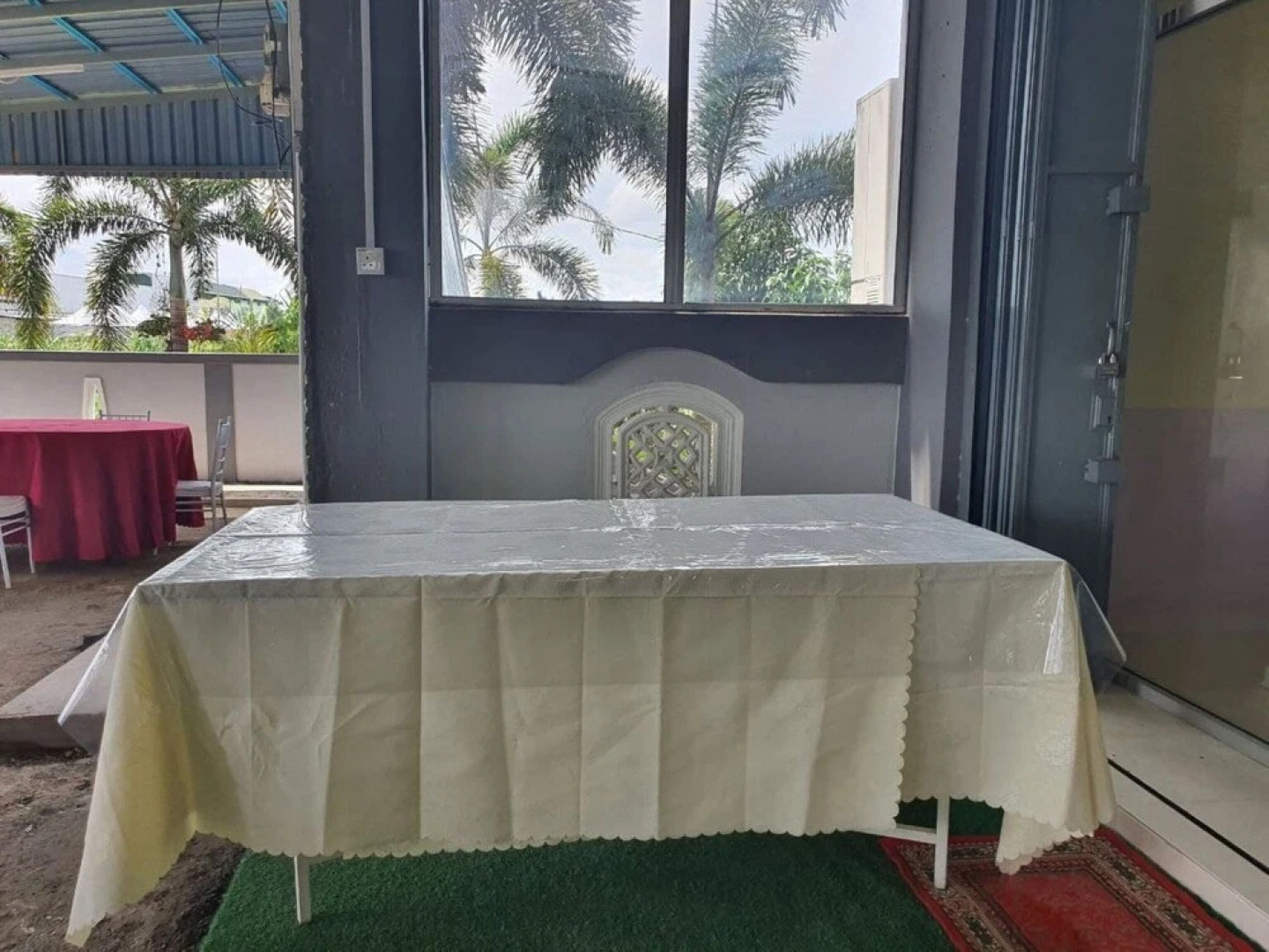 Hotel Z Dirgahayu 313 by Oyo Rooms