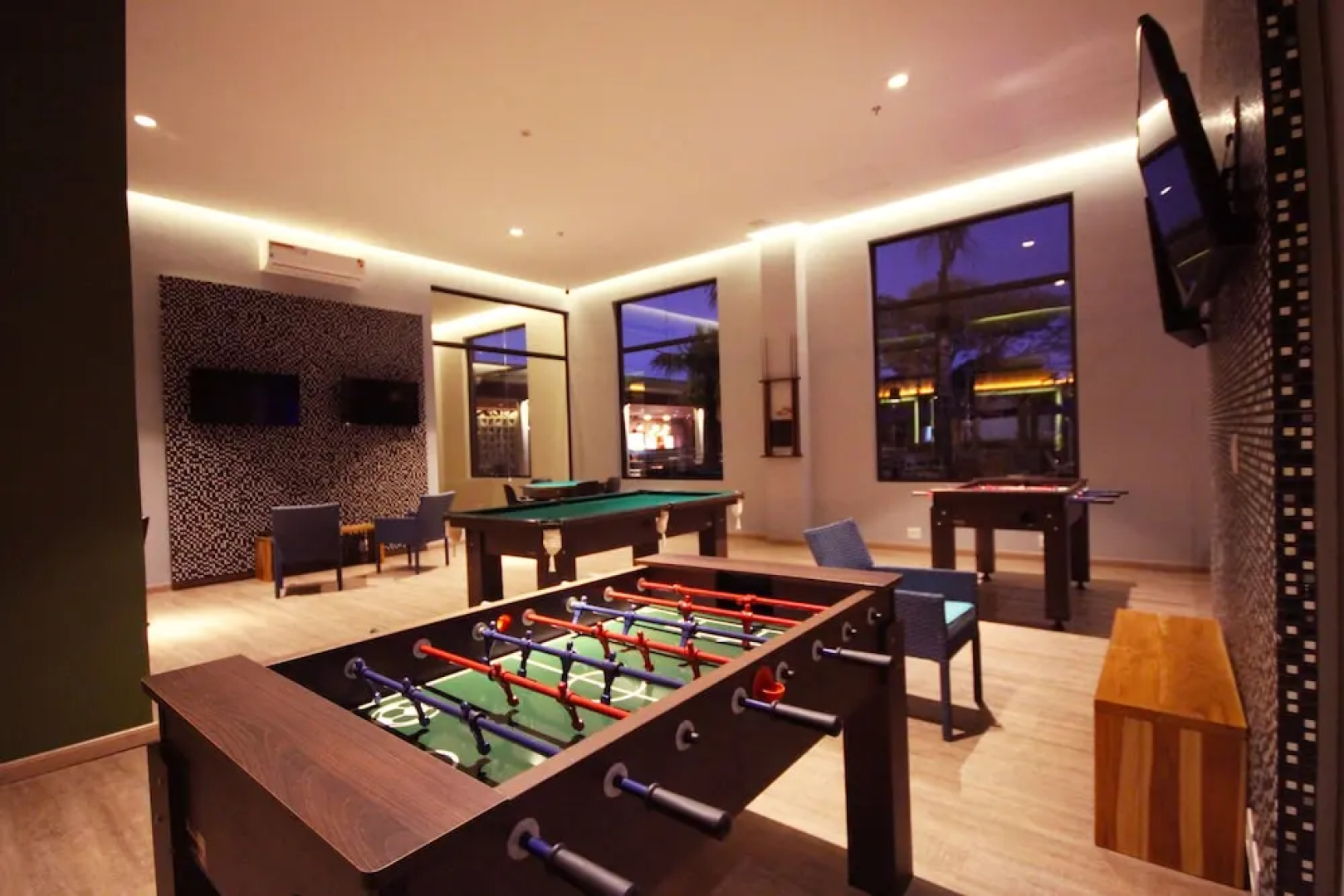Hot Beach Resort