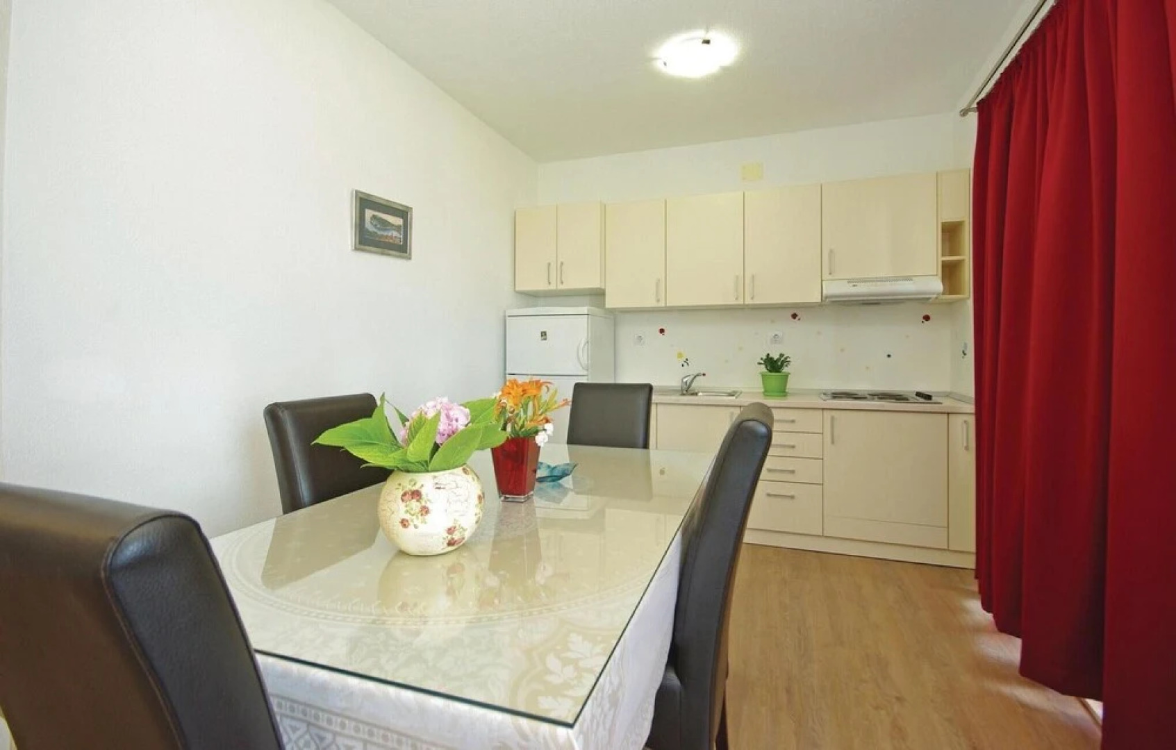 Amazing Home in Makarska With Wifi and 6 Bedrooms