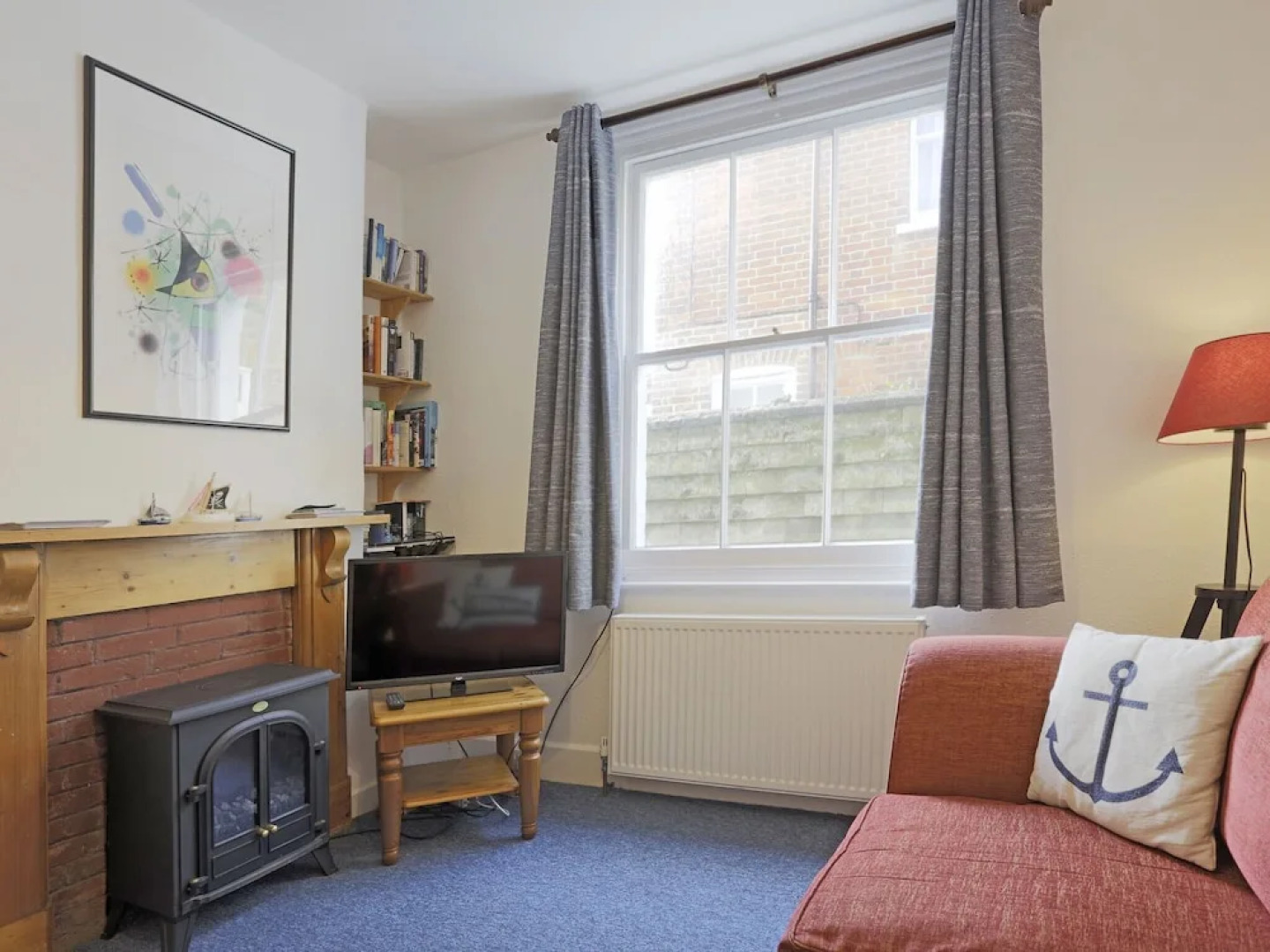 Peaceful holiday home in Southword with Garden