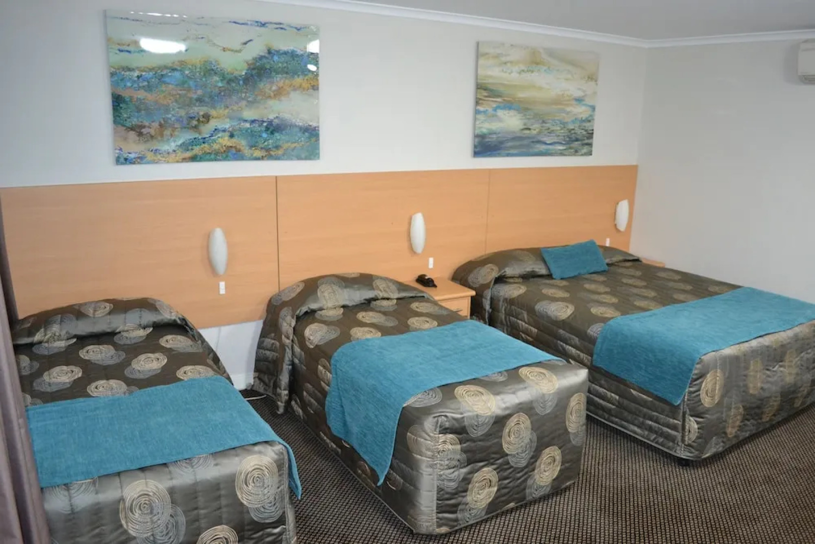 Cattlemans Country Motor Inn & Serviced Apartments