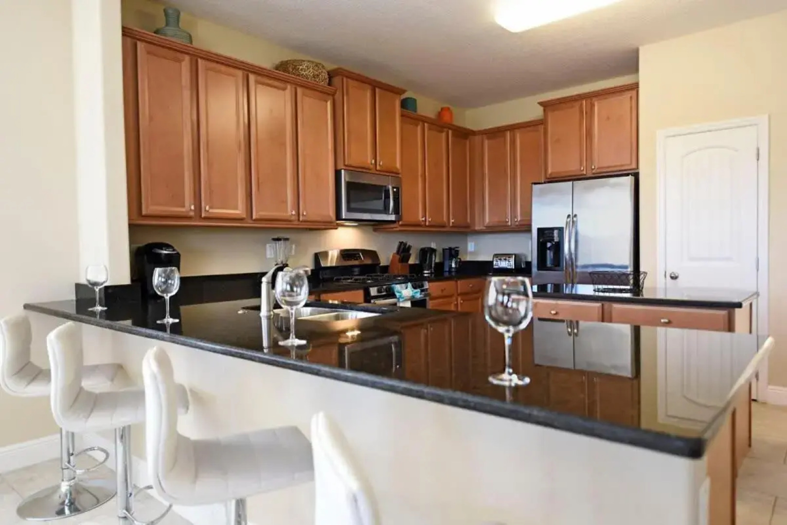 Meticulous 6Bd Spa Gm Pool Hm Solterra-4187od