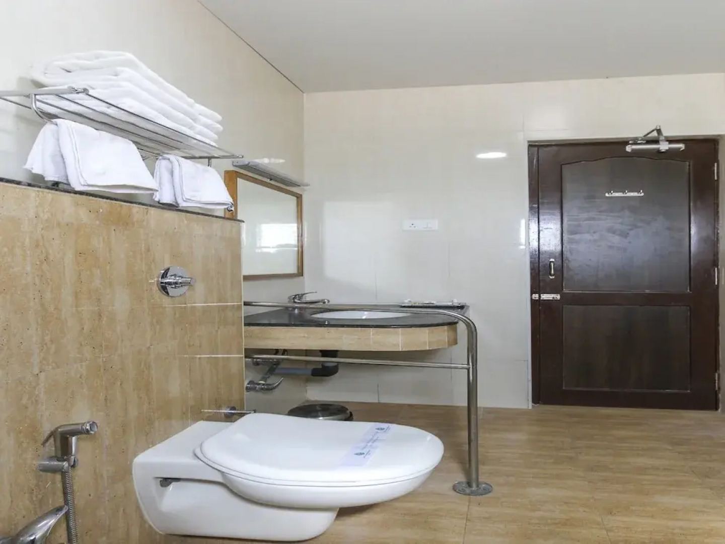 Capital O 47729 Hotel Saravana Bhavan