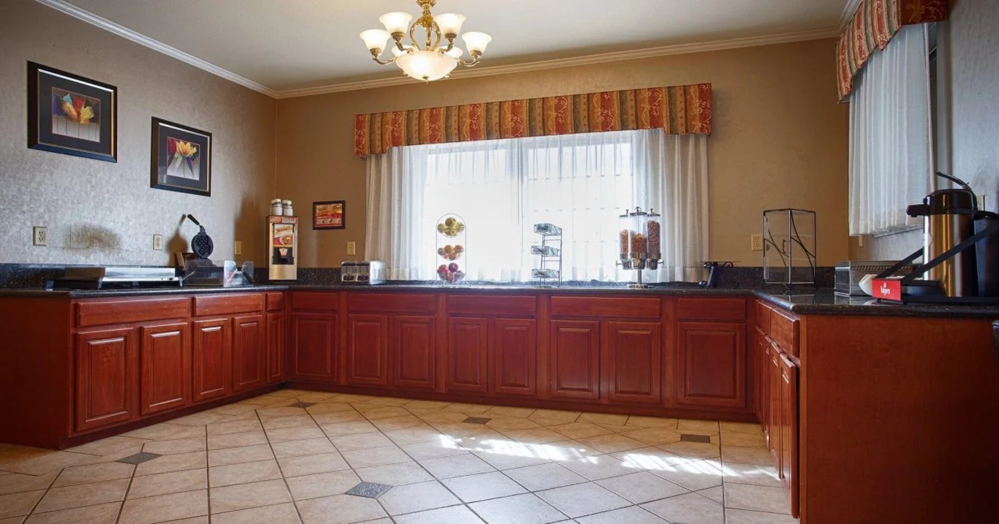 SureStay Plus Hotel by Best Western Quanah