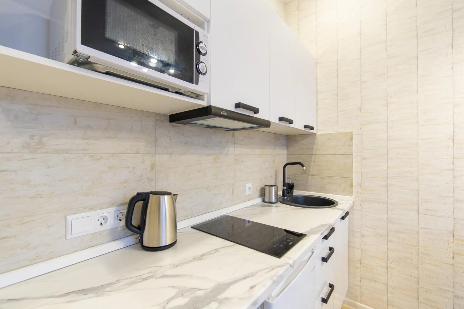 Море апартаментов на улице Цветочная