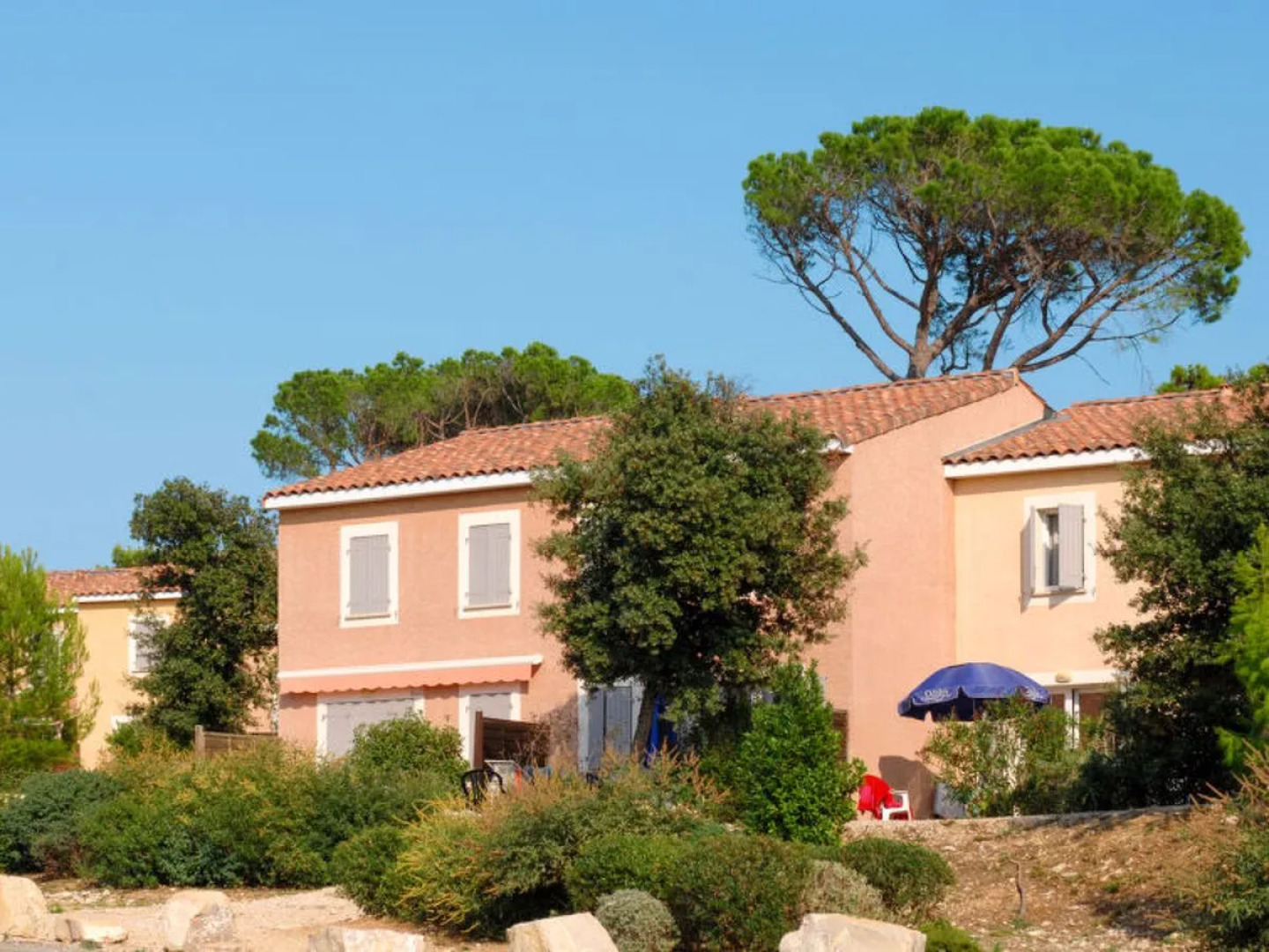 Mas des Vignes (ISS100)