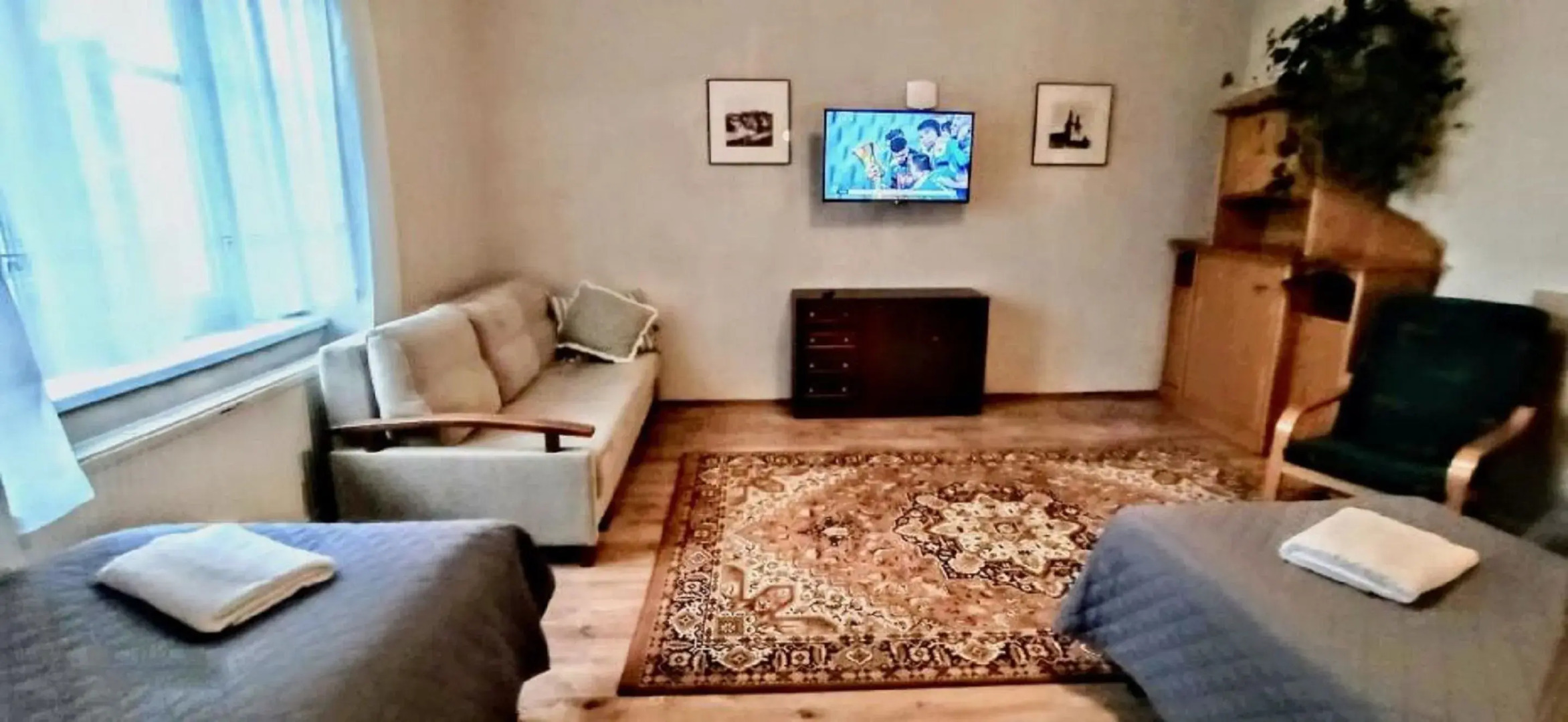 Byczy Rog Noclehy Na Hranici