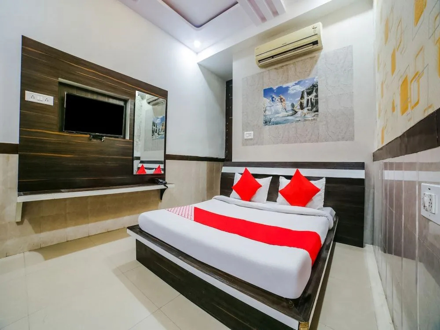 Oyo 36289 Hotel Maurvi