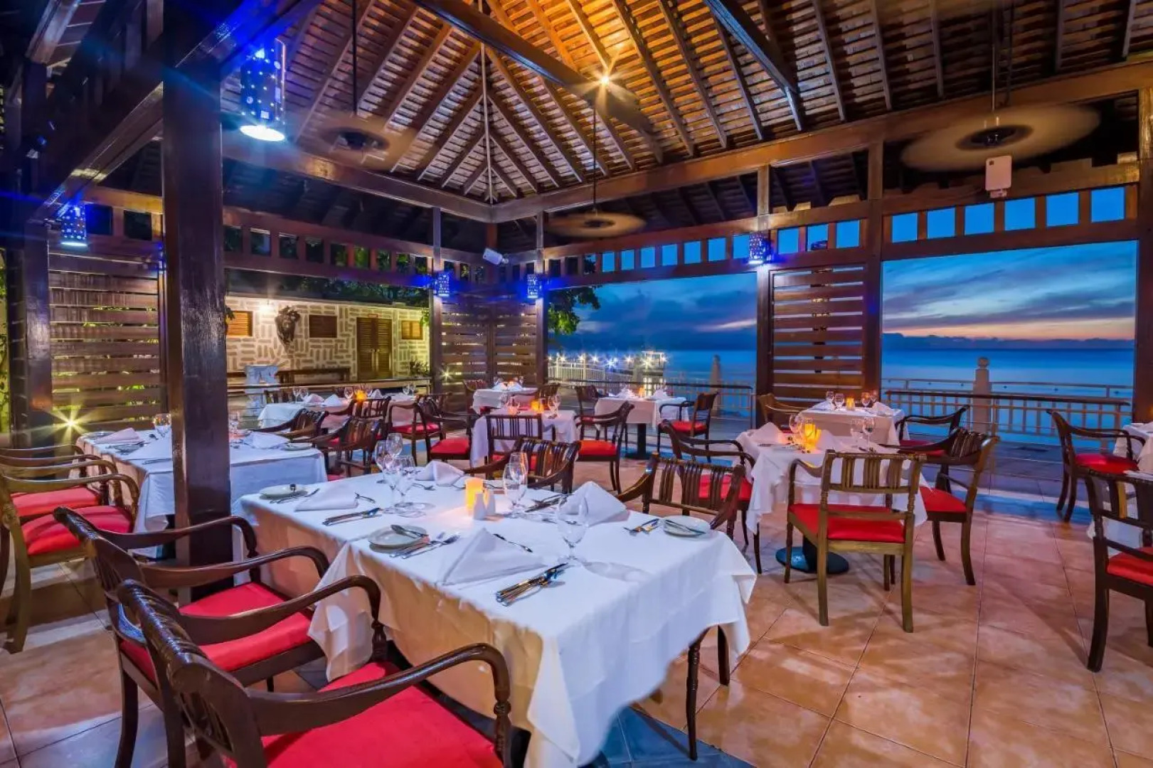 Grand Decameron Montego Beach, A Trademark All-Inclusive Resort