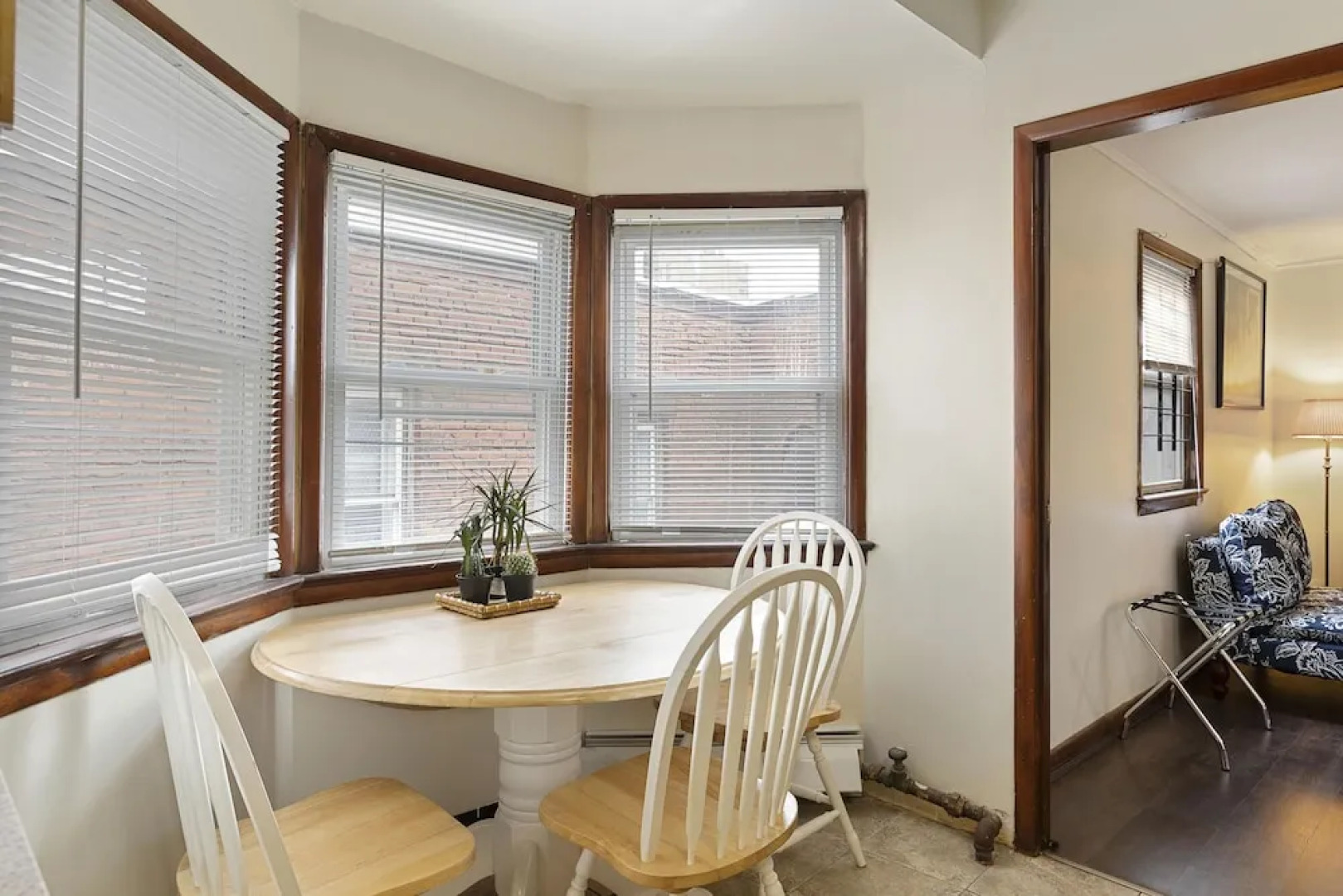 Halsey Haven - Center Of Downtown Arts District 2 Bedroom Apts by RedAwning