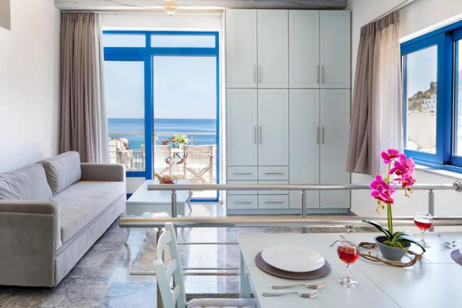 Plori - Molos Apartments